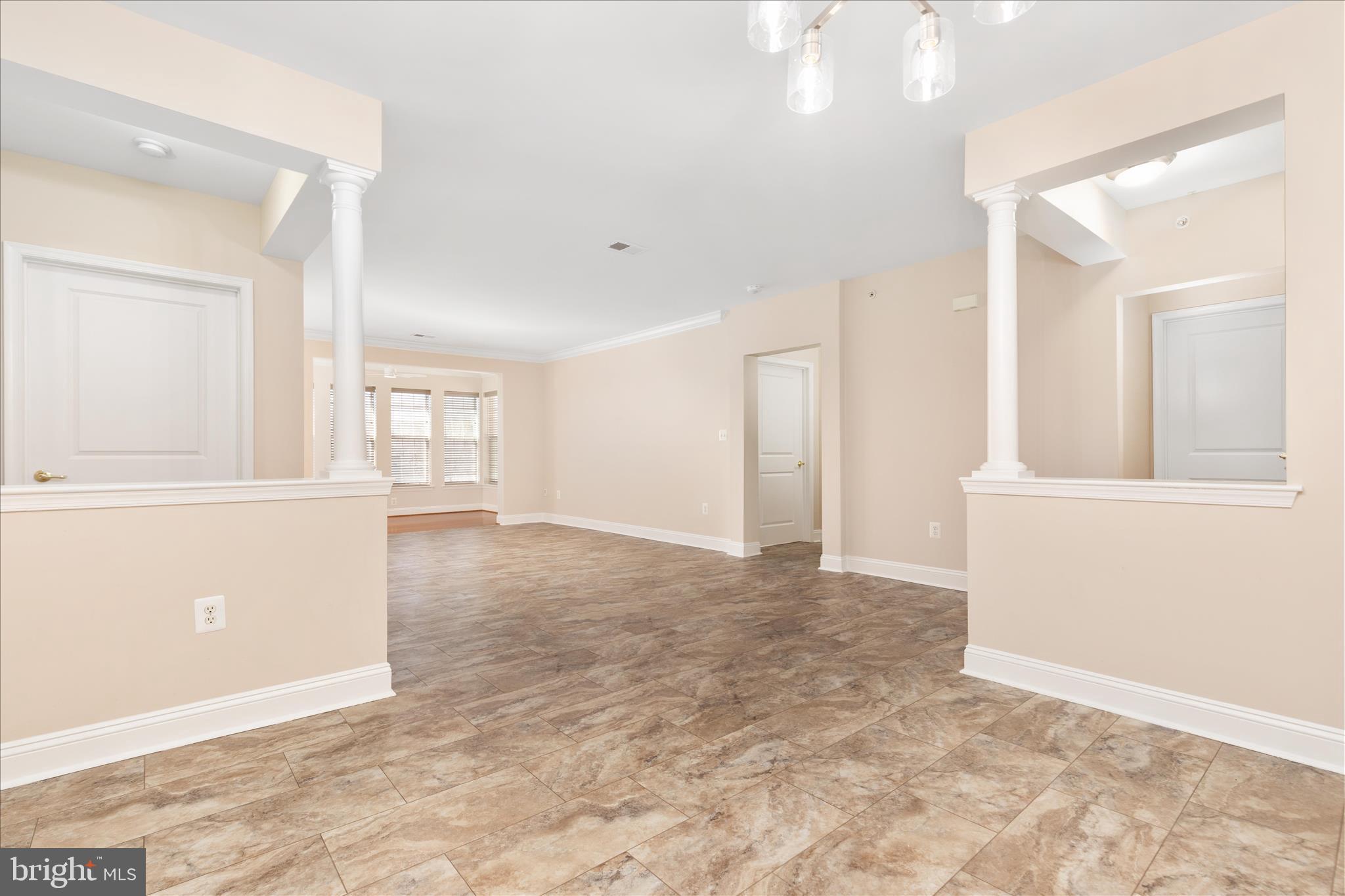 SUFFIELD MEADOWS - Residential