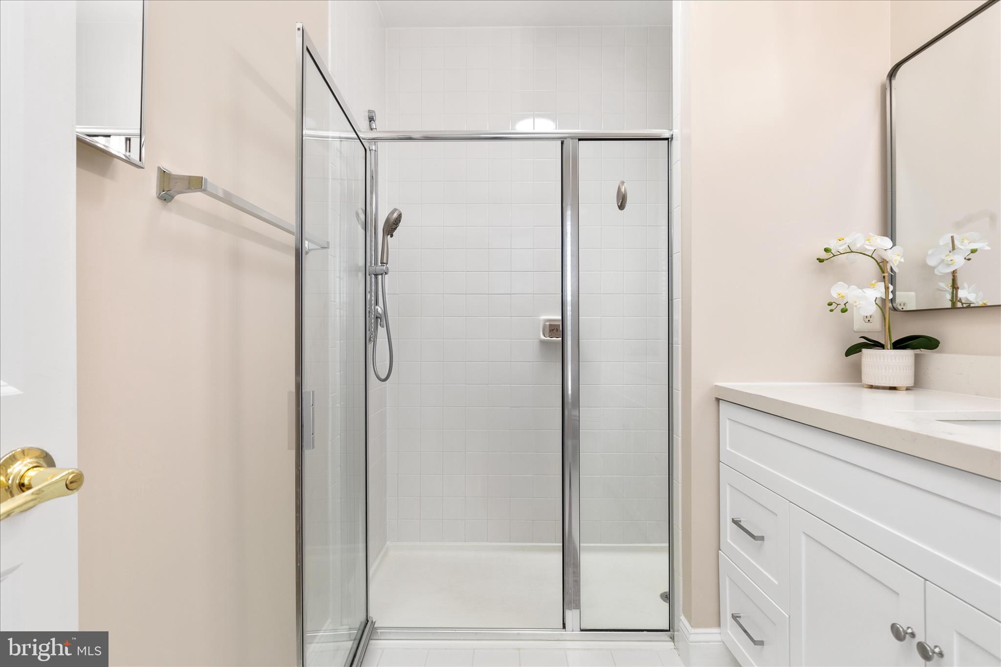 SUFFIELD MEADOWS - Residential