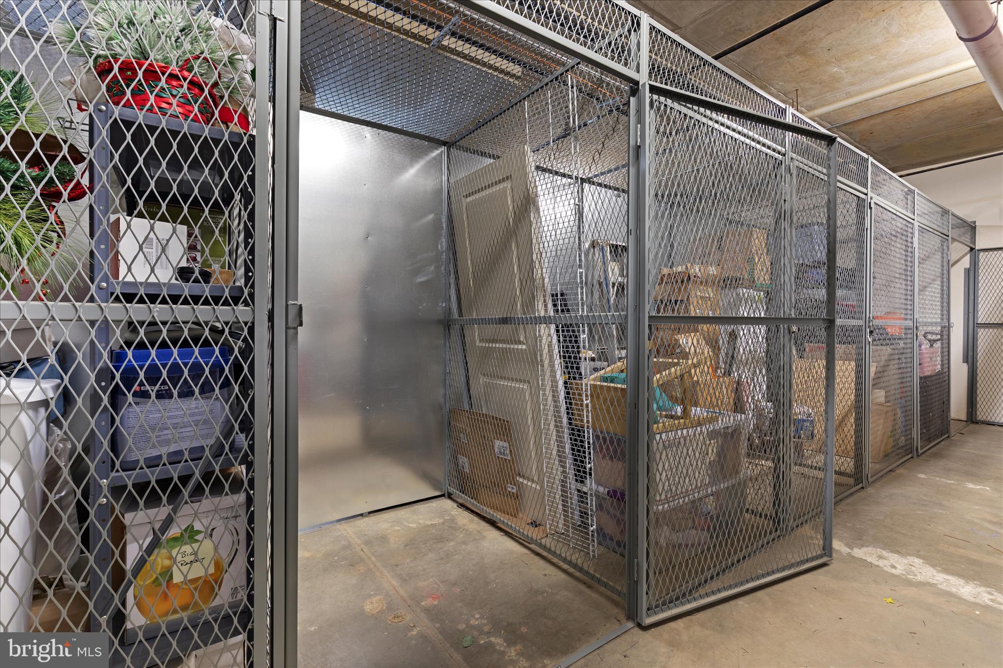 SUFFIELD MEADOWS - Residential