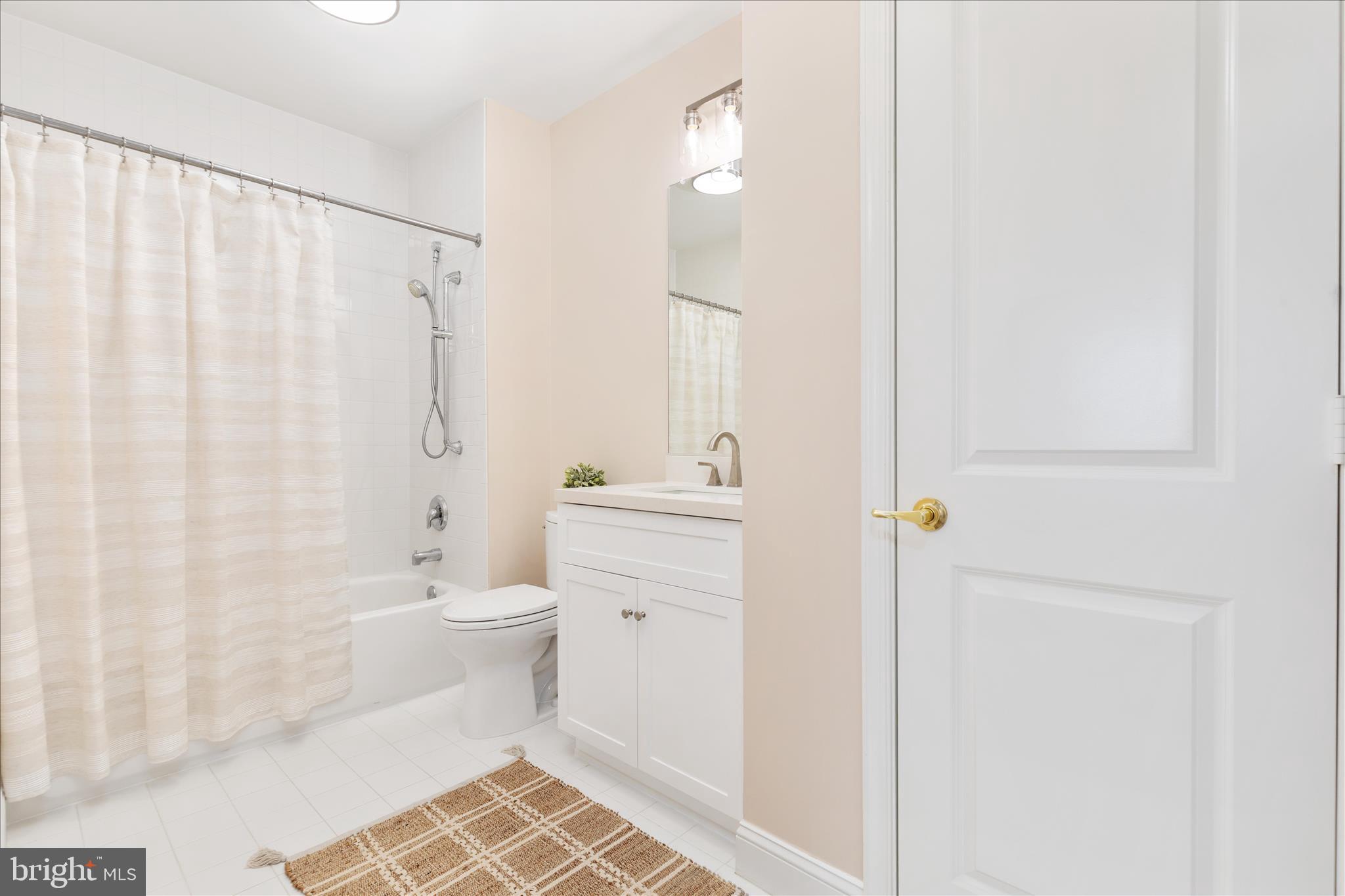 SUFFIELD MEADOWS - Residential