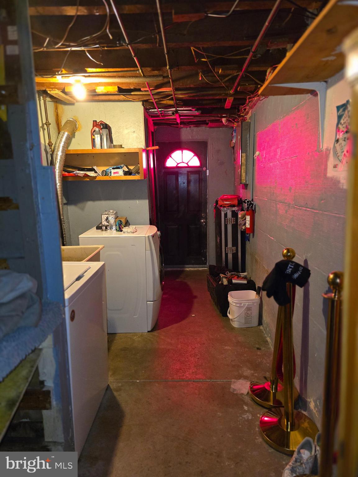 OXFORD CIRCLE - Residential