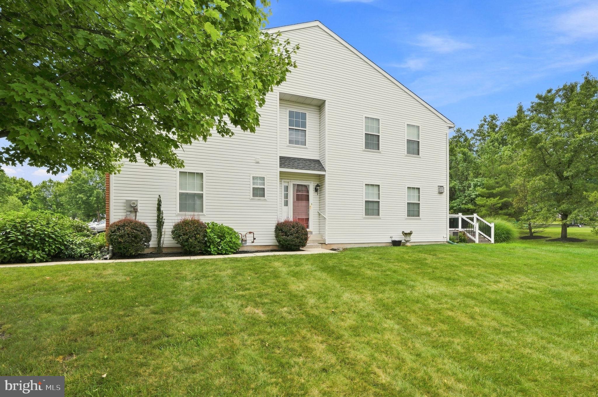 256 HAMPSHIRE DRIVE