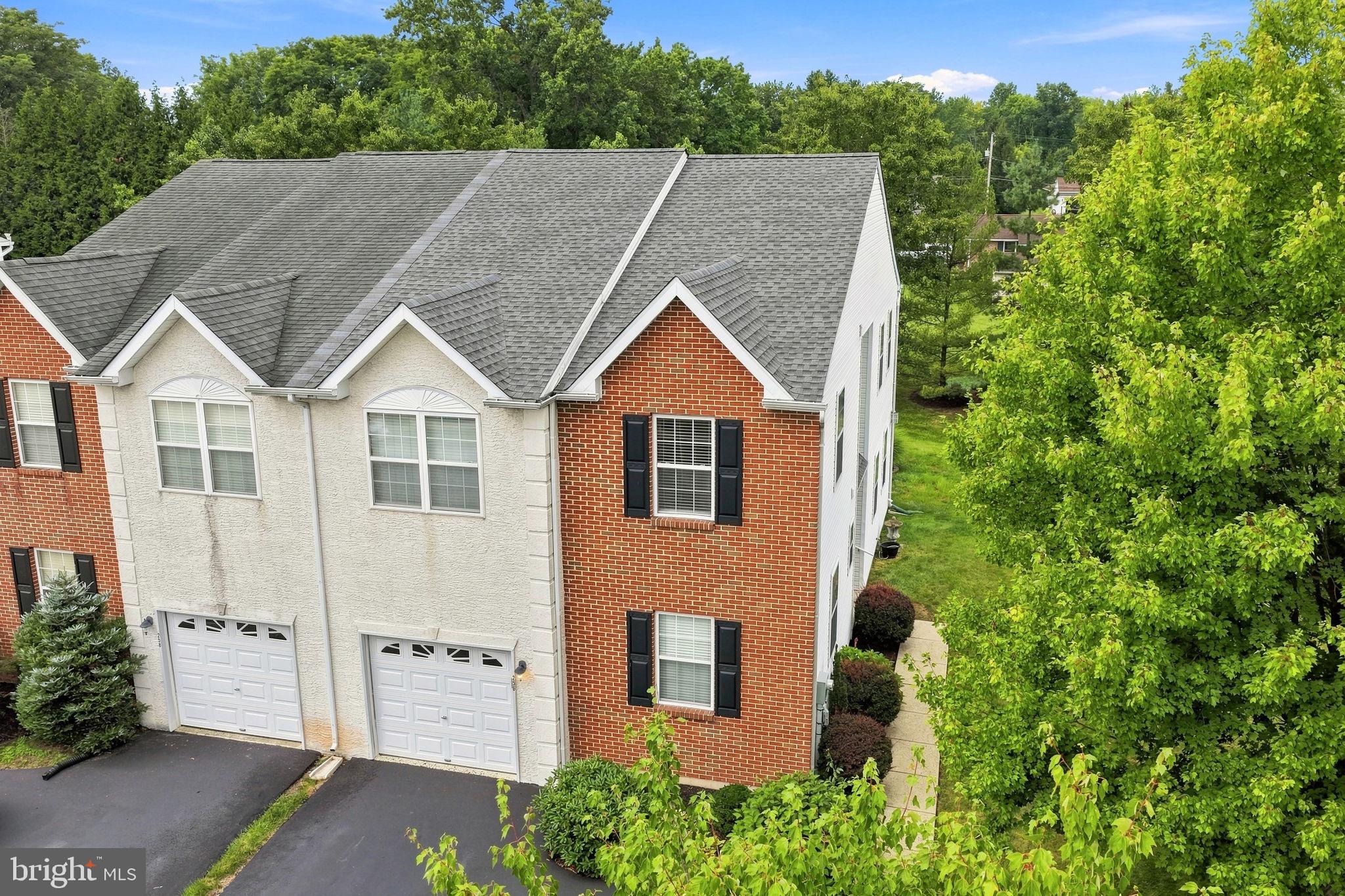 256 HAMPSHIRE DRIVE