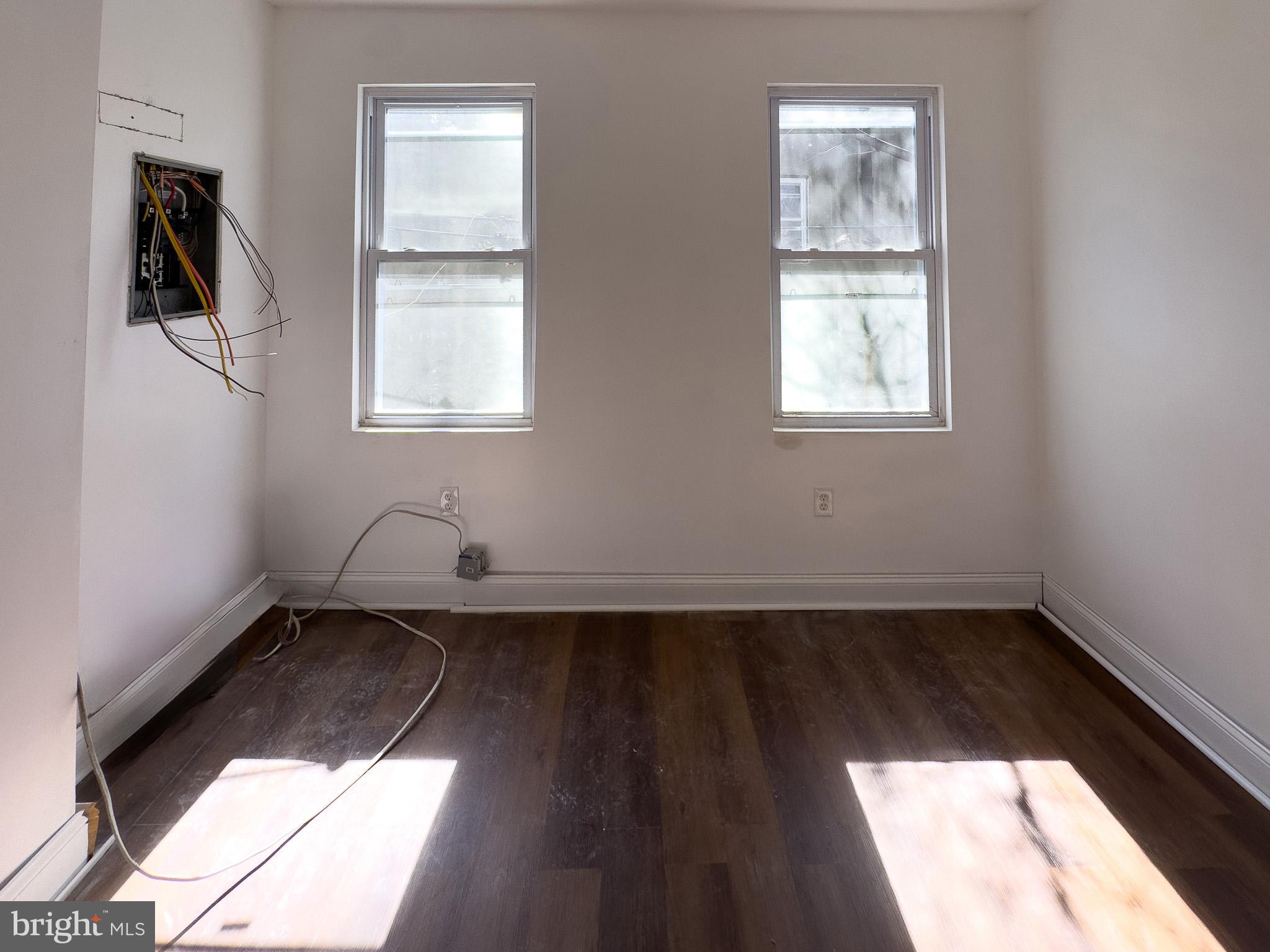 STRAWBERRY MANSION - Residential Income