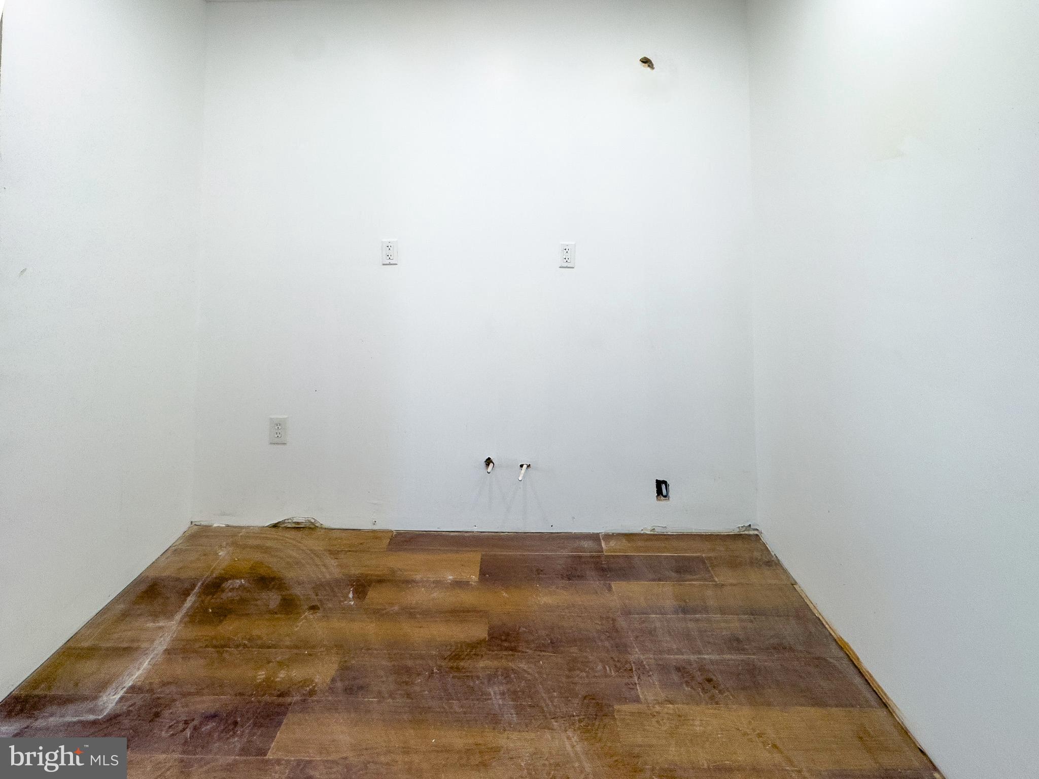 STRAWBERRY MANSION - Residential Income