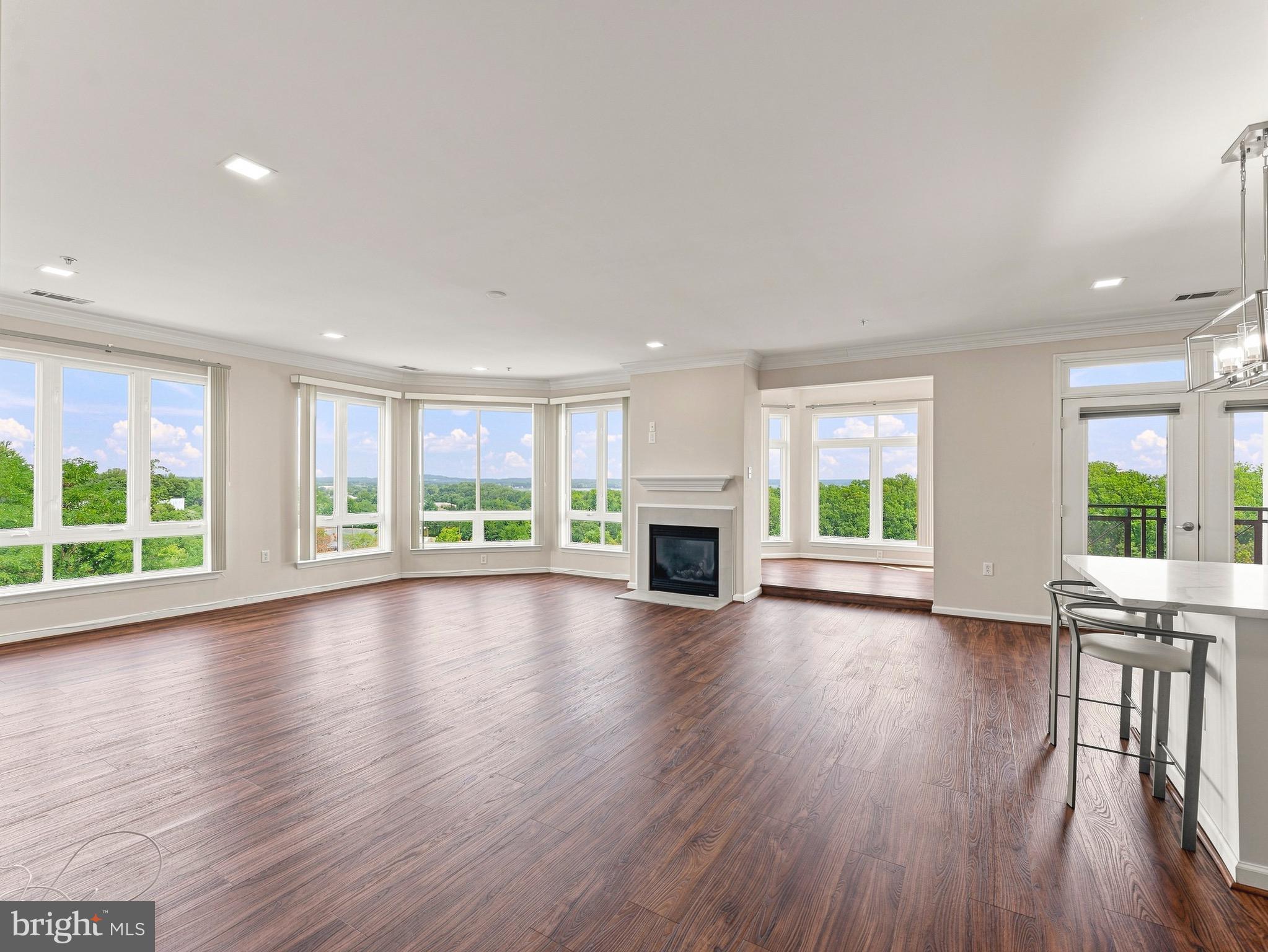 1641 LADUE COURT 304