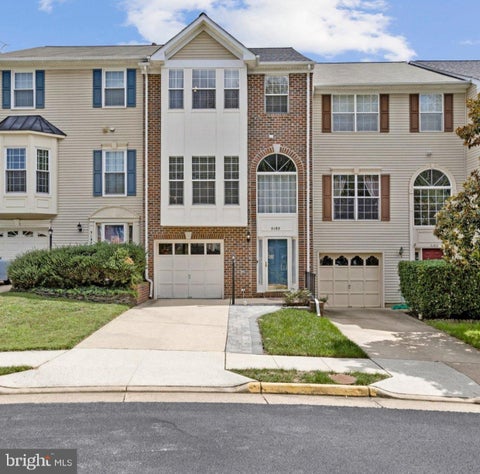 Photo of 5185 Ballycastle Circle, ALEXANDRIA, VA 22315 (MLS # VAFX2341358)