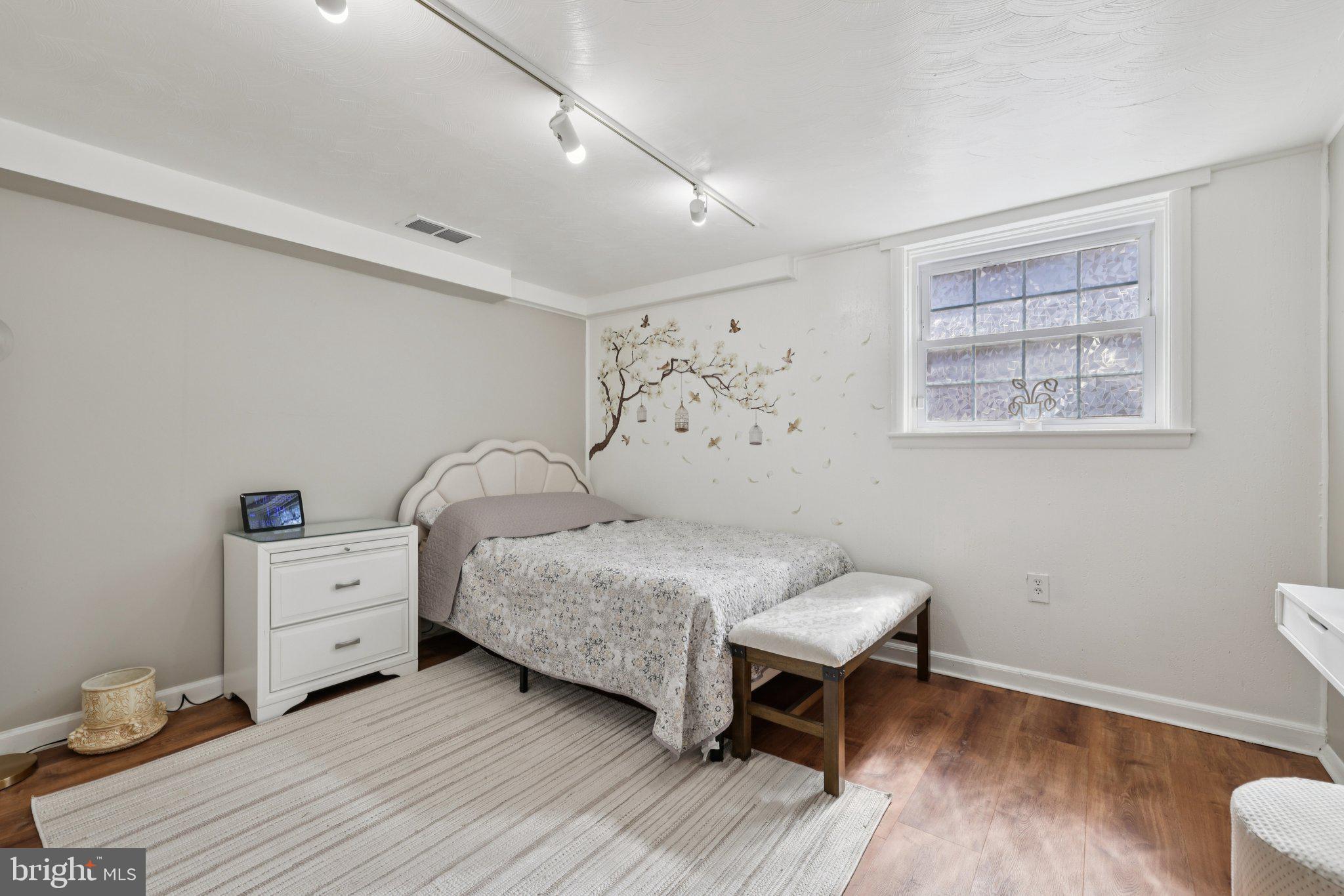 CHARTLEY - Residential