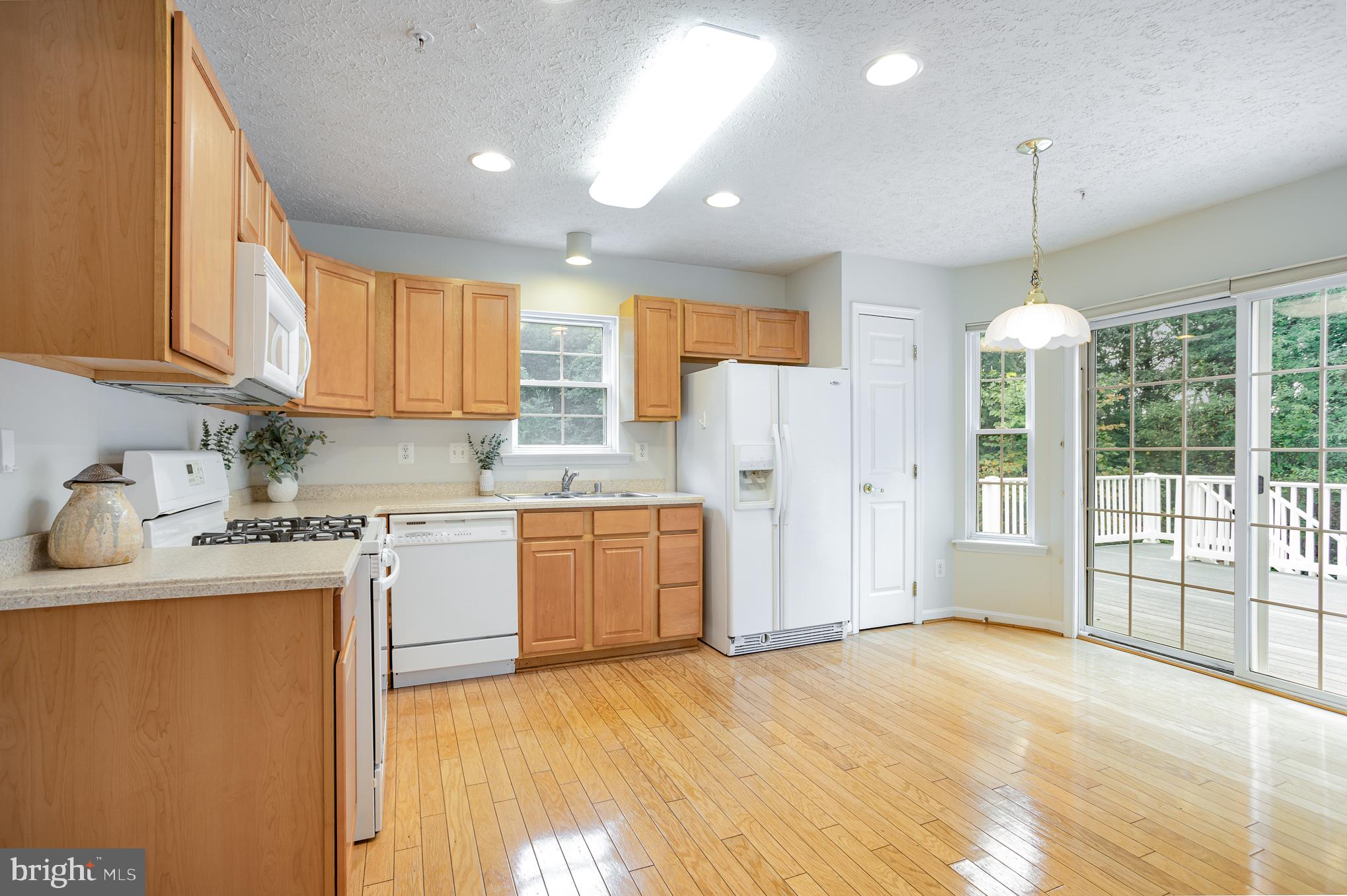 DEER SPRING - Residential