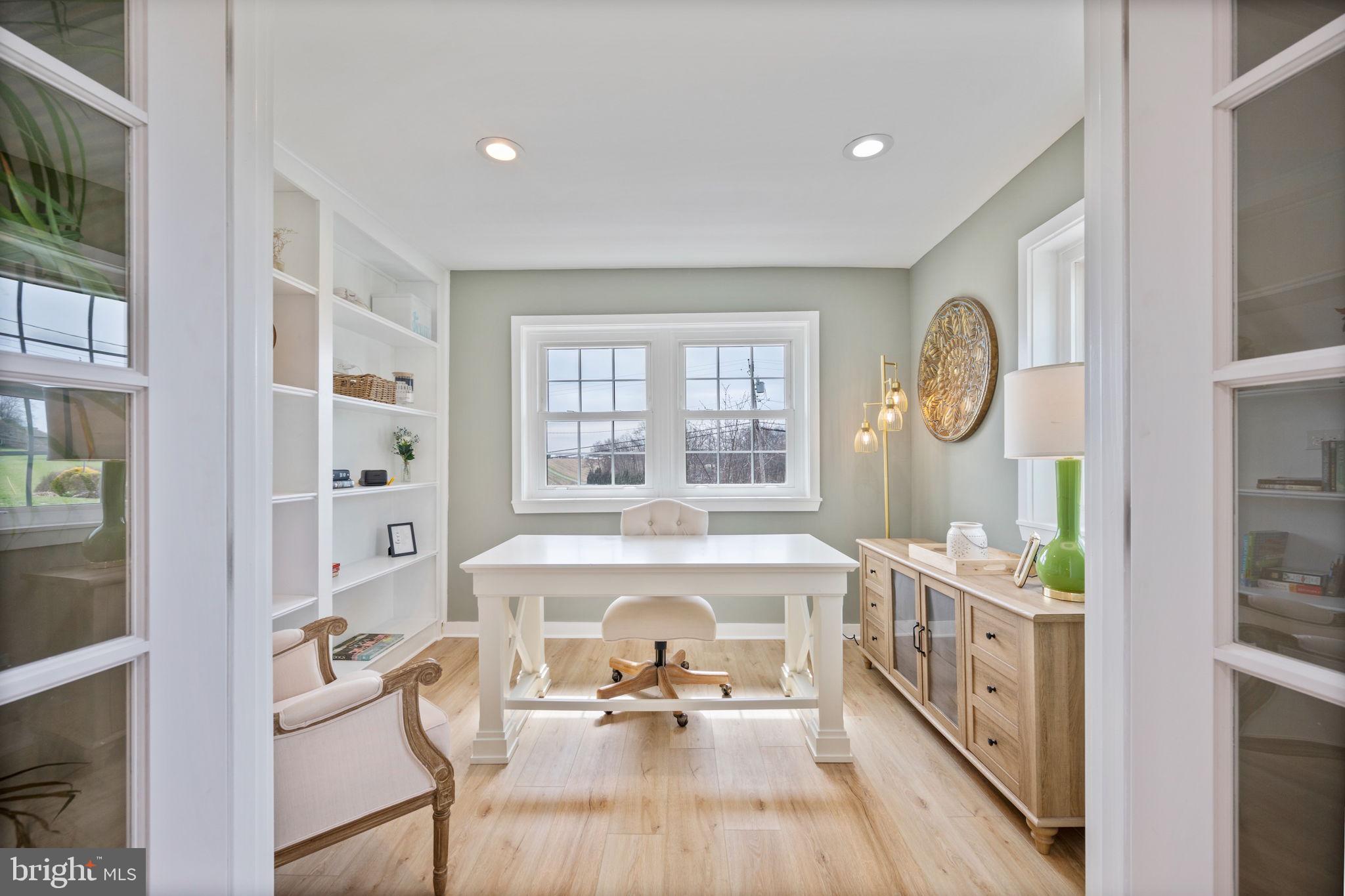 STONE HOUSE VILLAGE - Residential