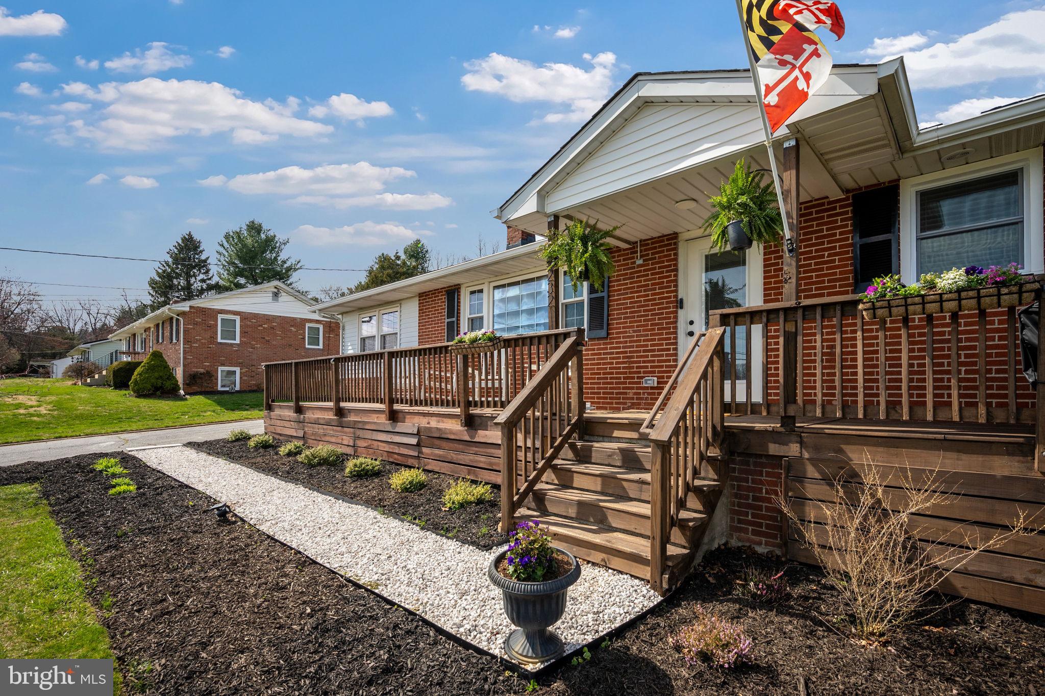 STONE HOUSE VILLAGE - Residential