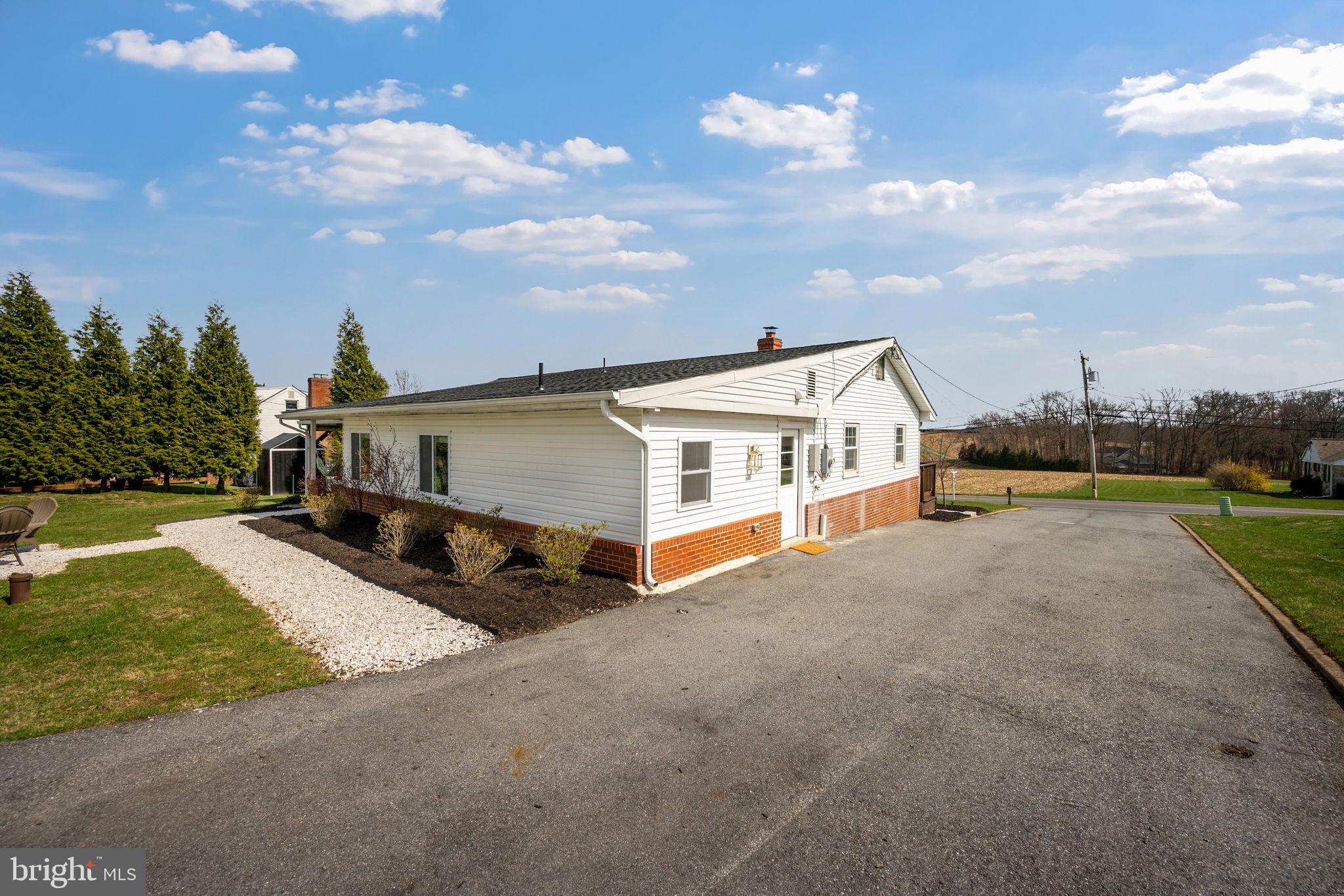 STONE HOUSE VILLAGE - Residential