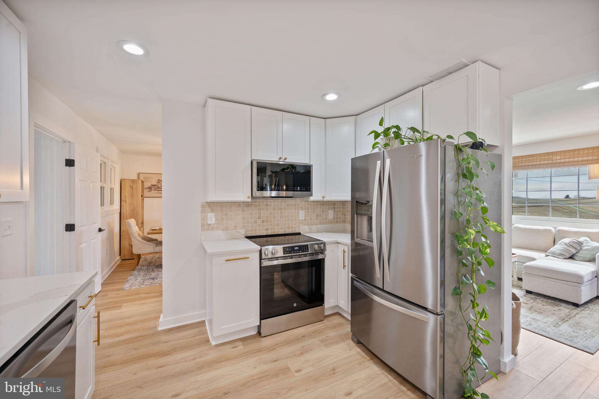 STONE HOUSE VILLAGE - Residential