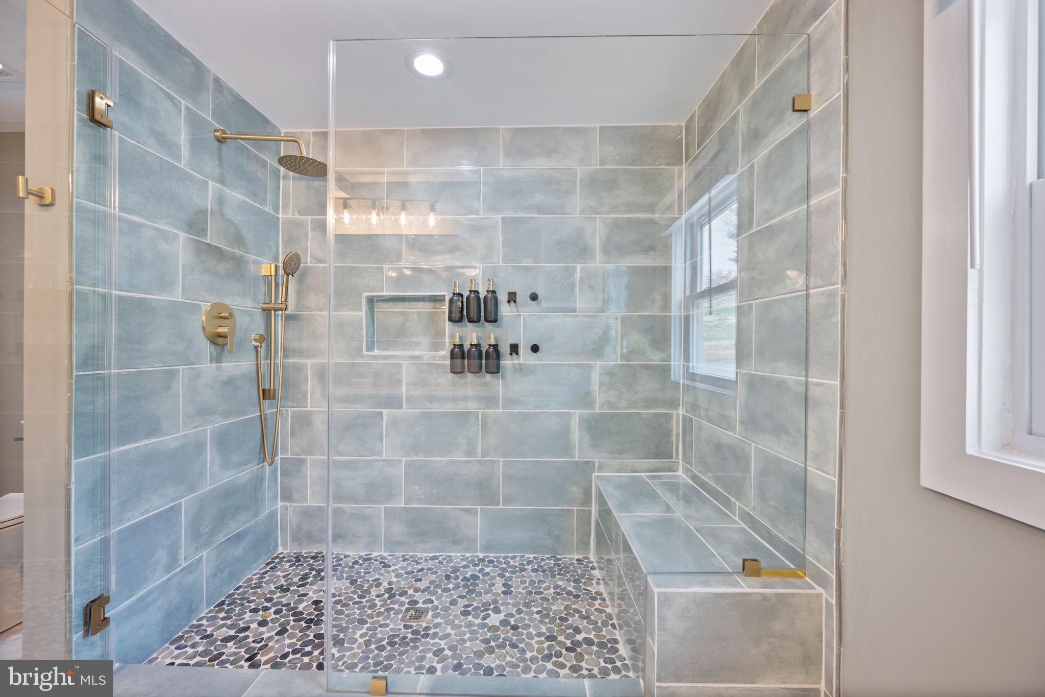 STONE HOUSE VILLAGE - Residential