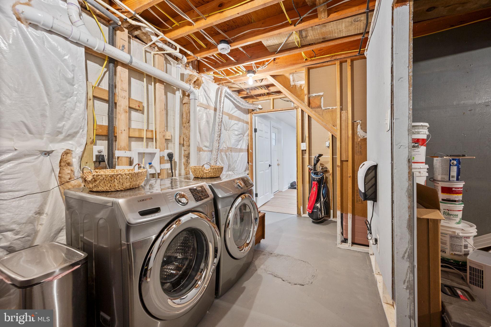 STONE HOUSE VILLAGE - Residential