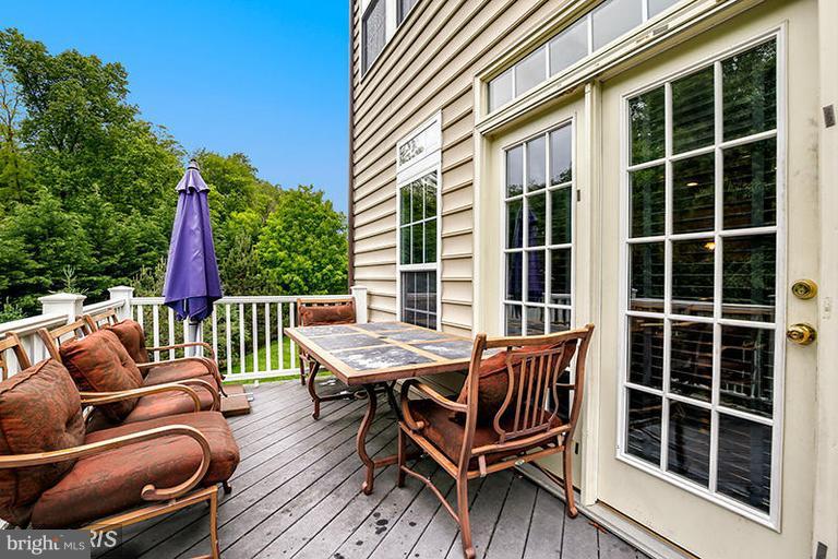 1621 WHITEHALL DRIVE