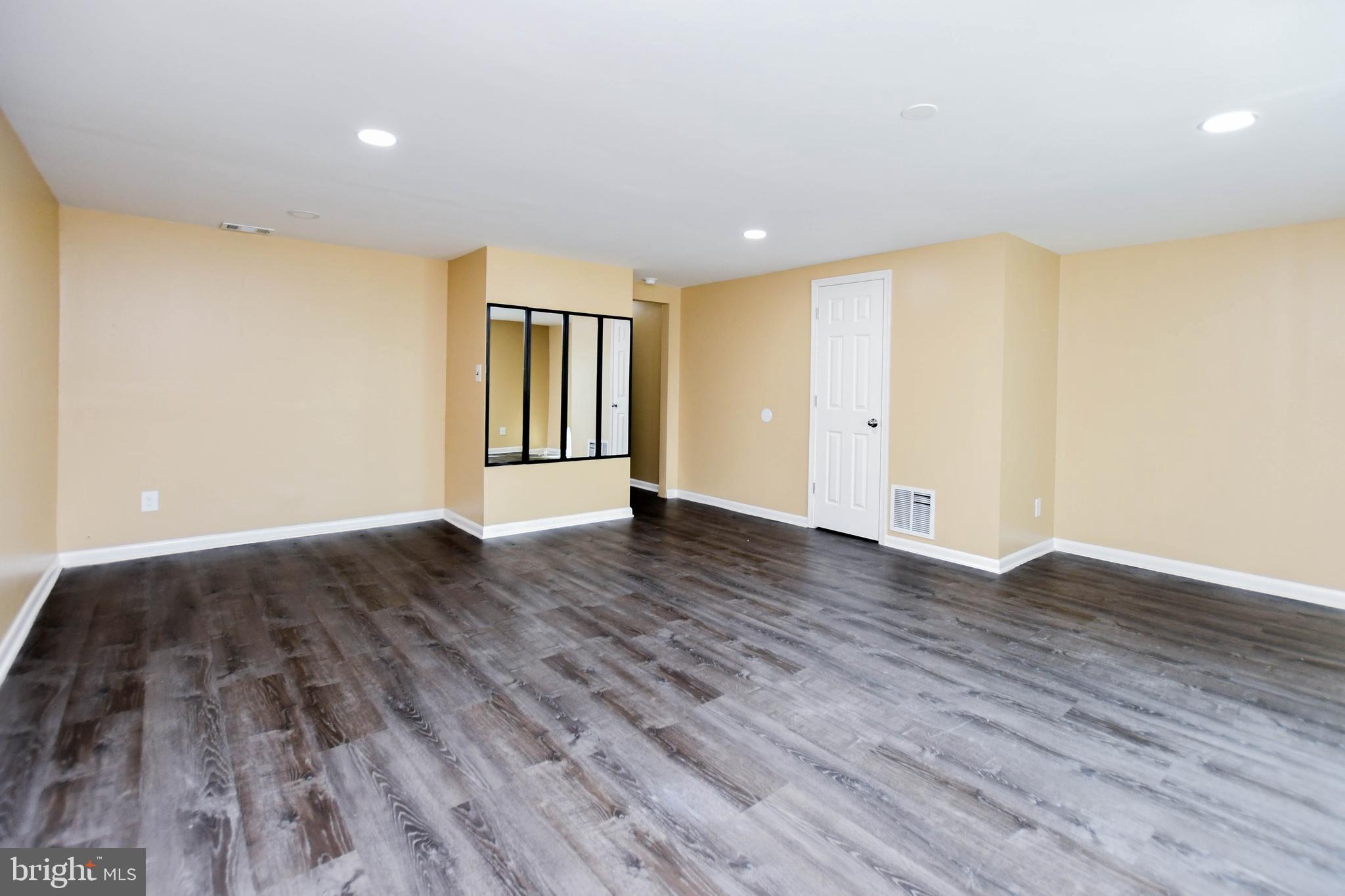 CIPRIANO WOODS - Residential Lease