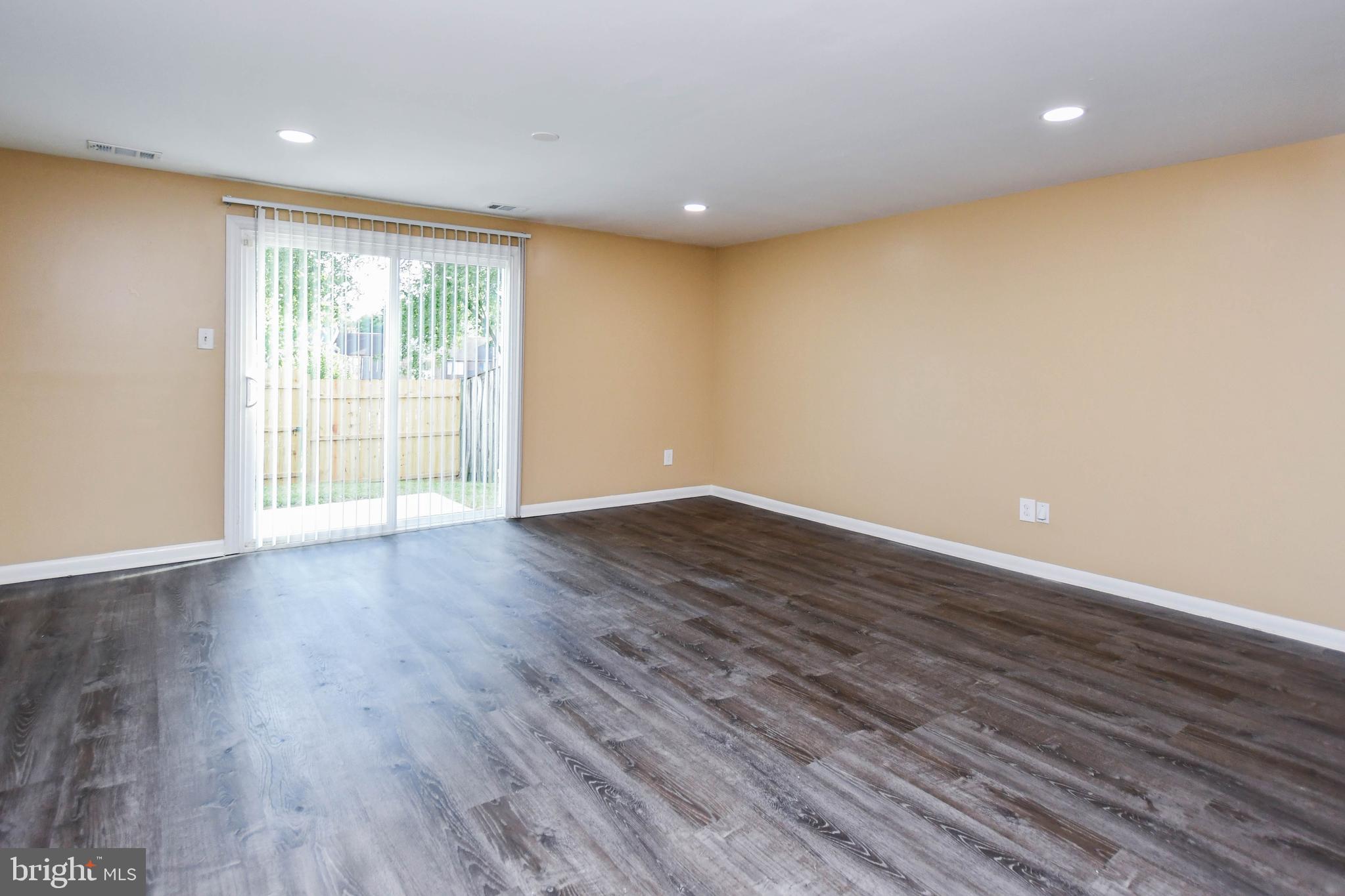 CIPRIANO WOODS - Residential Lease