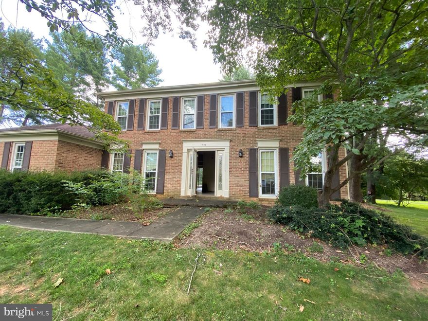 This stately, center-hall colonial home has great "bones"; located on a beautiful and private half-acre lot at the end of a quiet cul-de-sac.  Perfect for the buyer who wants to unleash their Inner HGTV and customize their luxury home in Great Falls.  Four bedrooms upstairs with bathroom, plus huge primary bedroom with en suite bathroom and walk-in closet. On the first floor, separate formal dining and living rooms, half bath, plus a spacious family room with fireplace that connects with the eat-in kitchen. Full unfinished basement.  Investors, welcome. Offers will be presented to sellers as they are received.