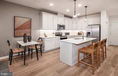 Condo For Sale - 421 Washington Street #202 CANNON<br/> CONSHOHOCKEN, PA 19428