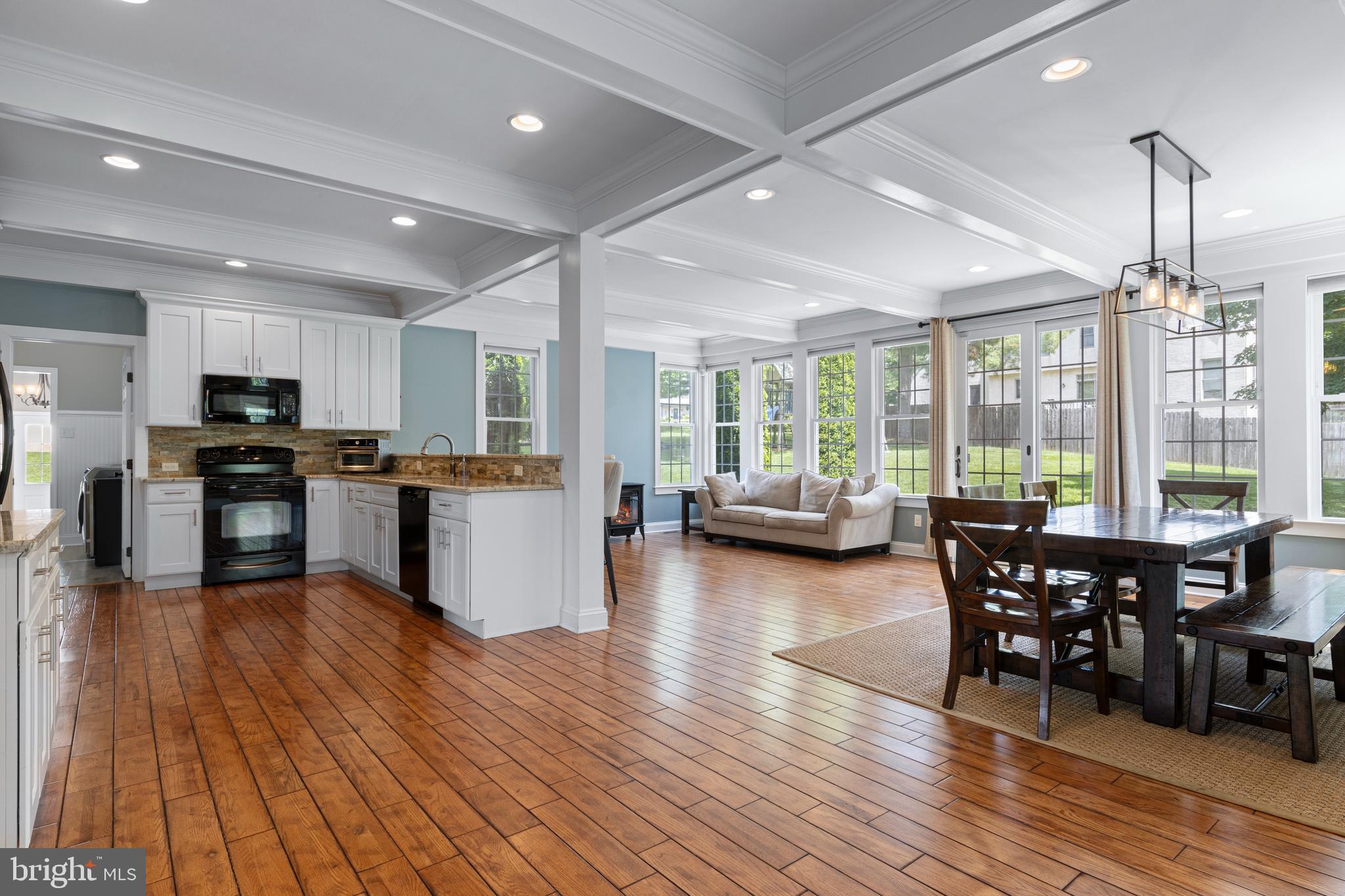 CEDAR MILL - Residential