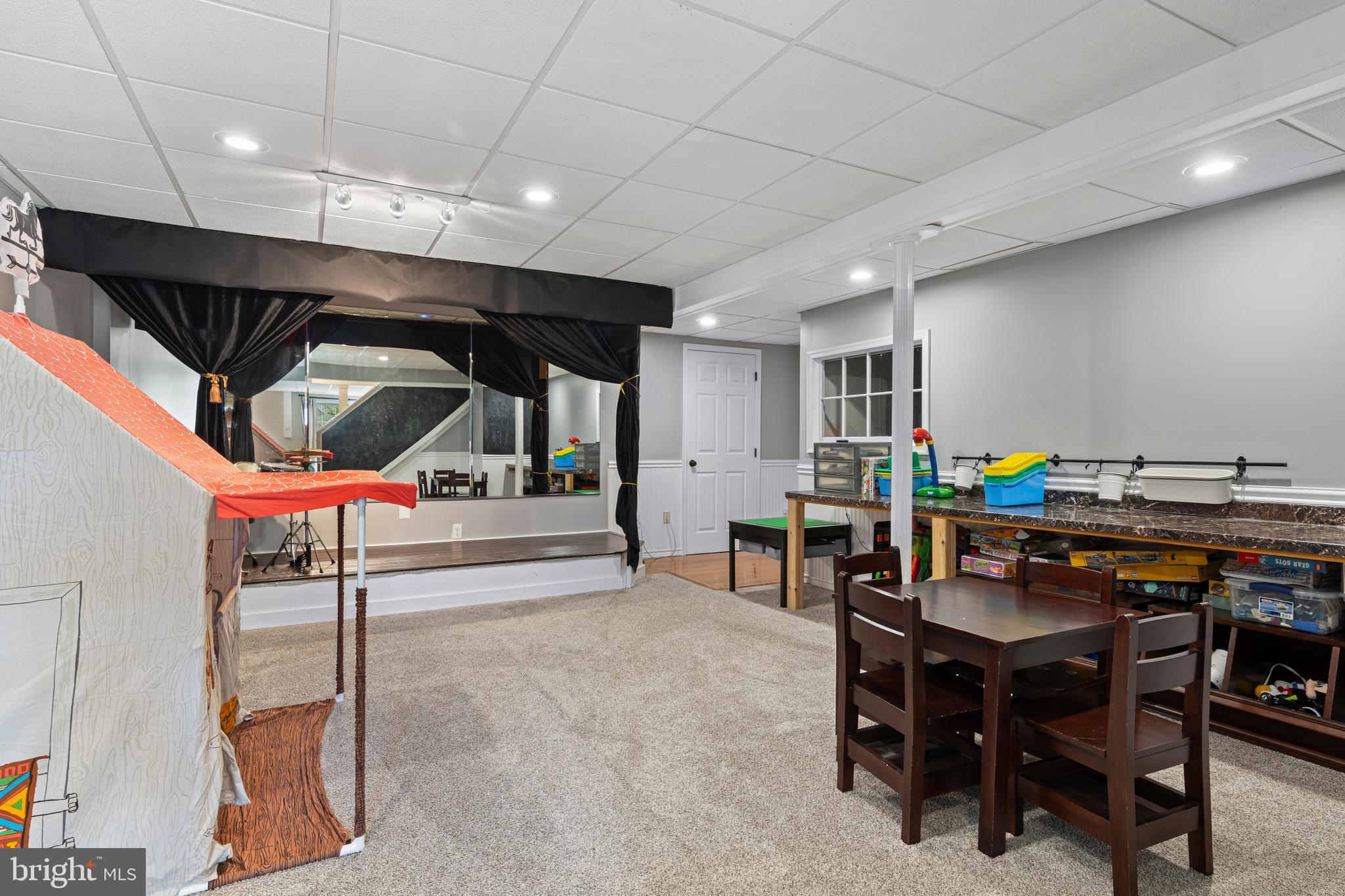 CEDAR MILL - Residential