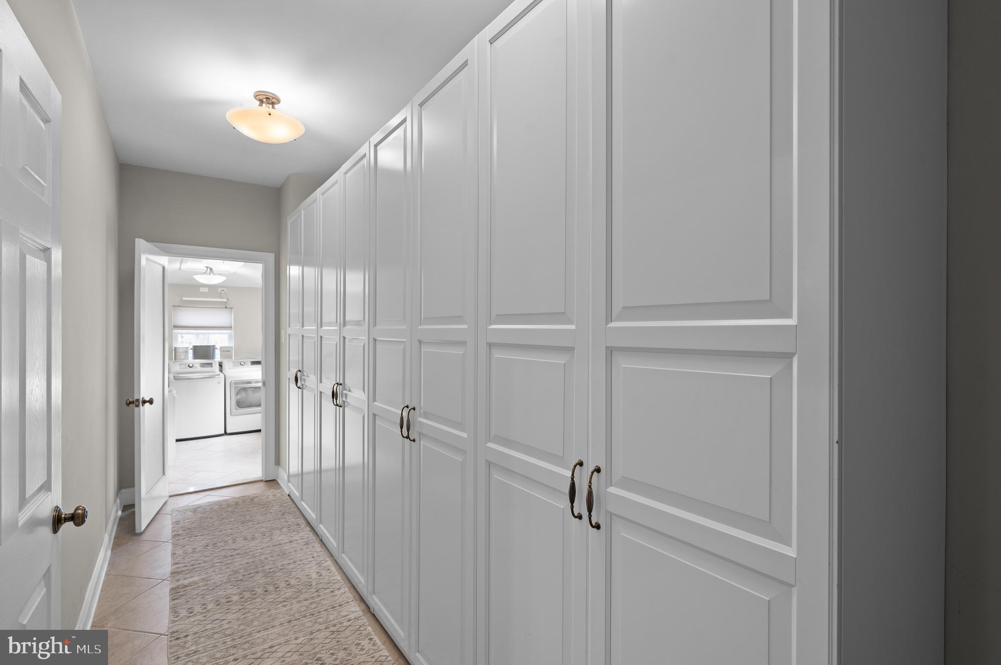 WAINWRIGHT AT WHIT - Residential