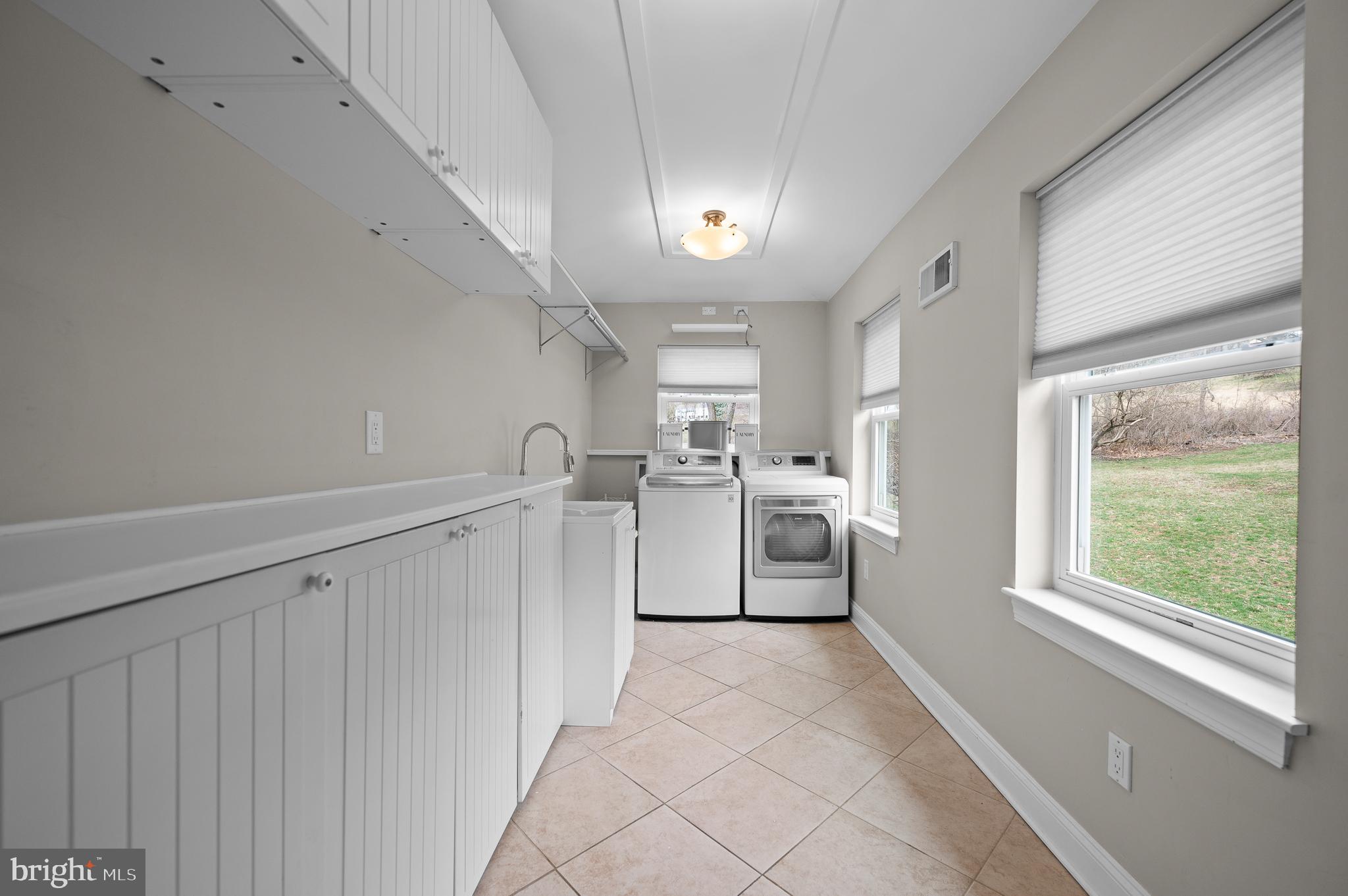 WAINWRIGHT AT WHIT - Residential