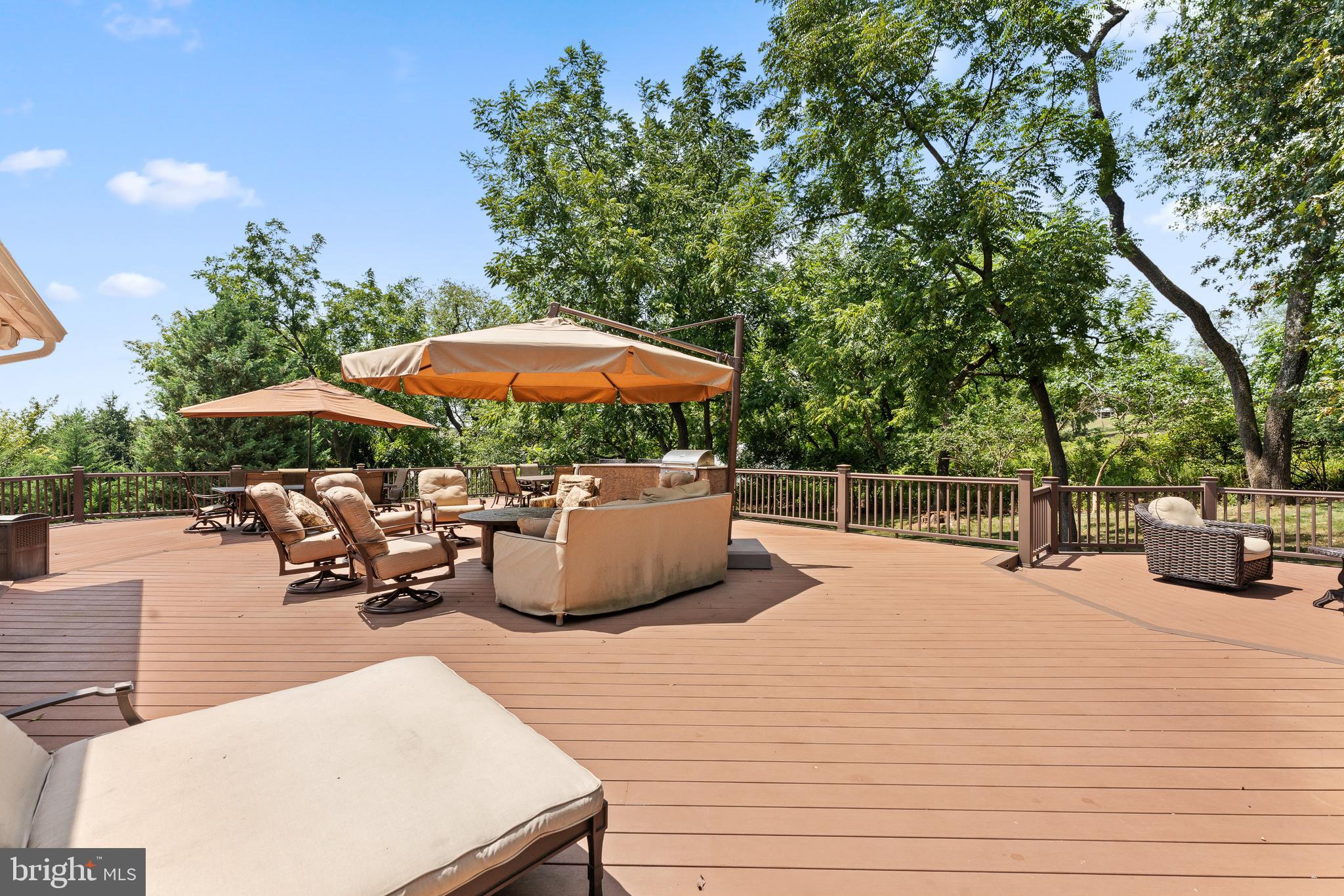 WAINWRIGHT AT WHIT - Residential