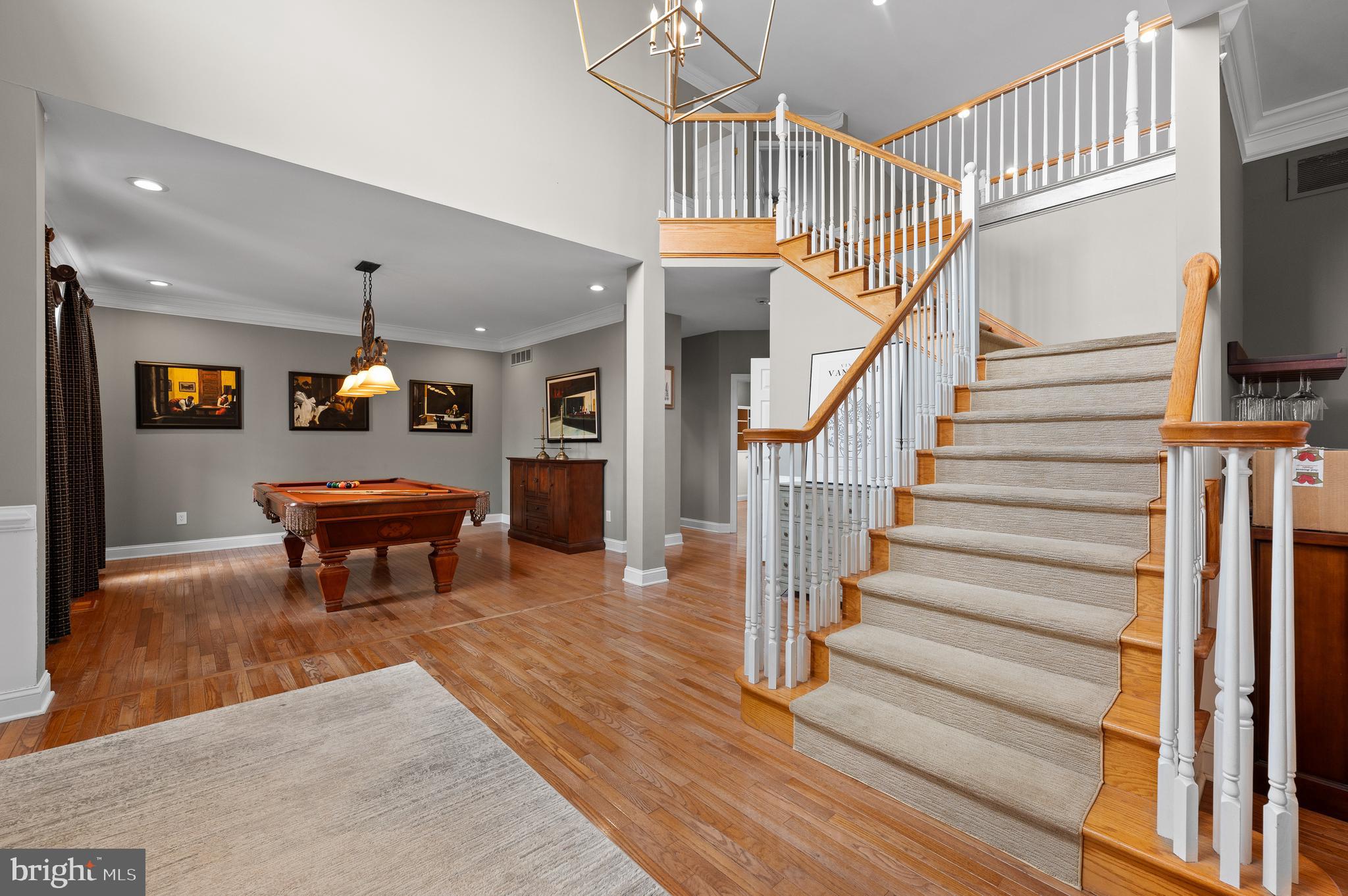 WAINWRIGHT AT WHIT - Residential