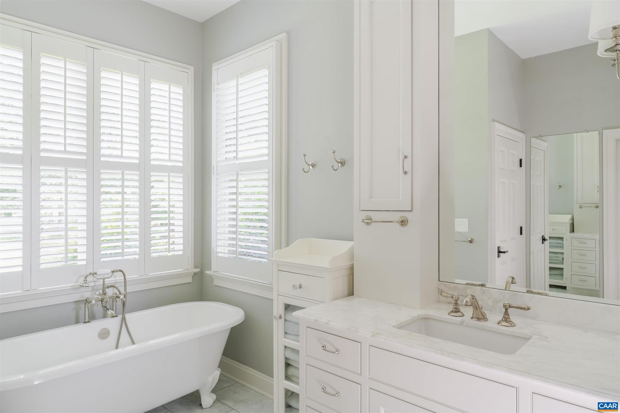 UNKNOWN - Residential Lease