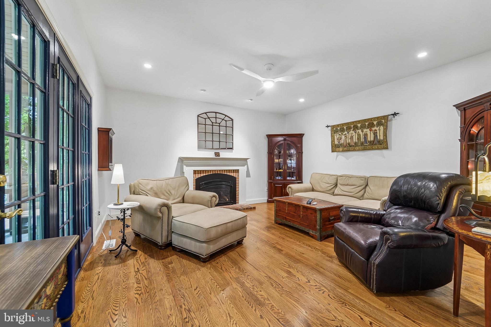 JAMES CREEK - Residential