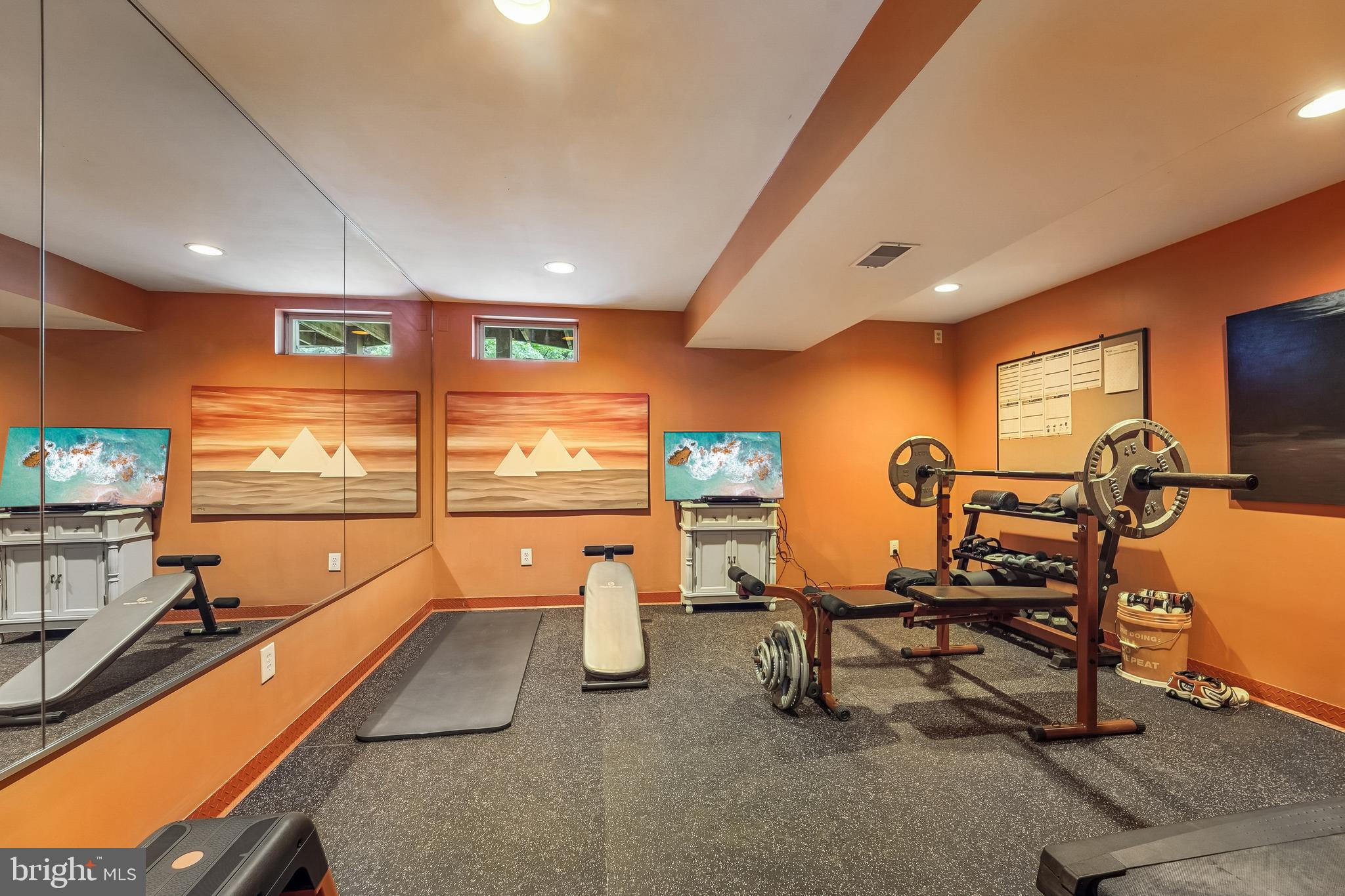 JAMES CREEK - Residential