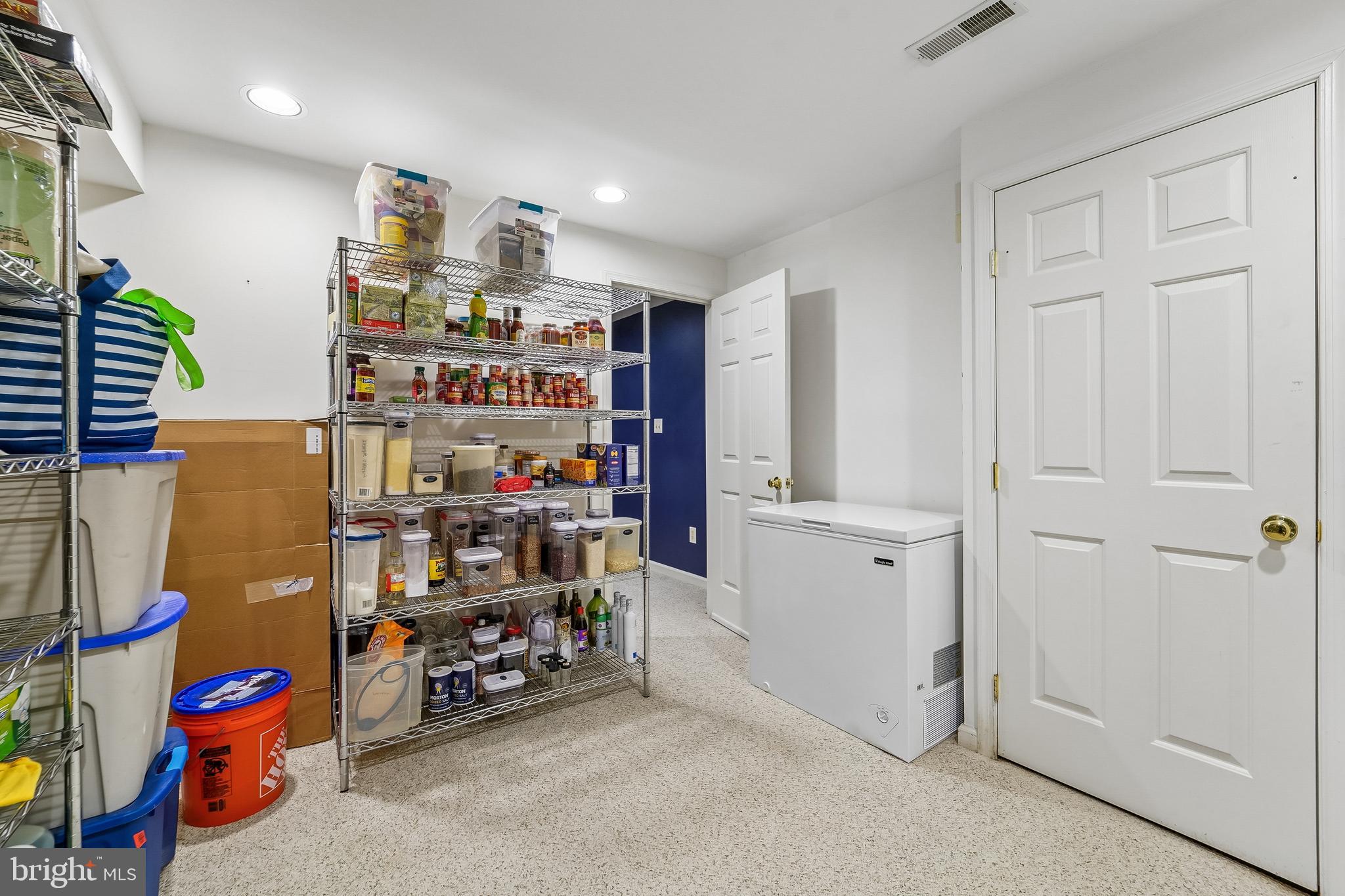 JAMES CREEK - Residential