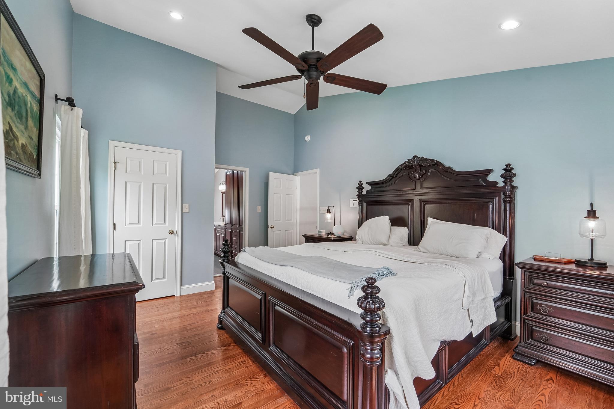 JAMES CREEK - Residential