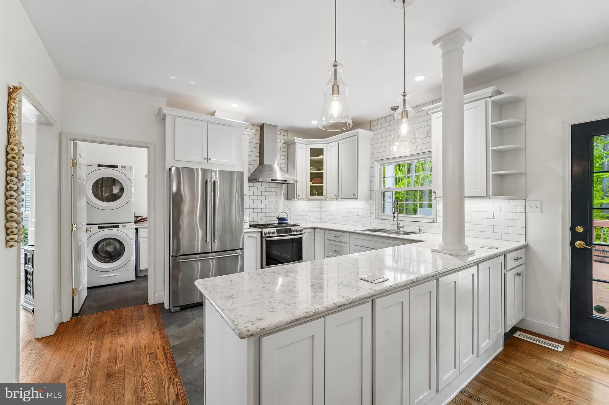 JAMES CREEK - Residential