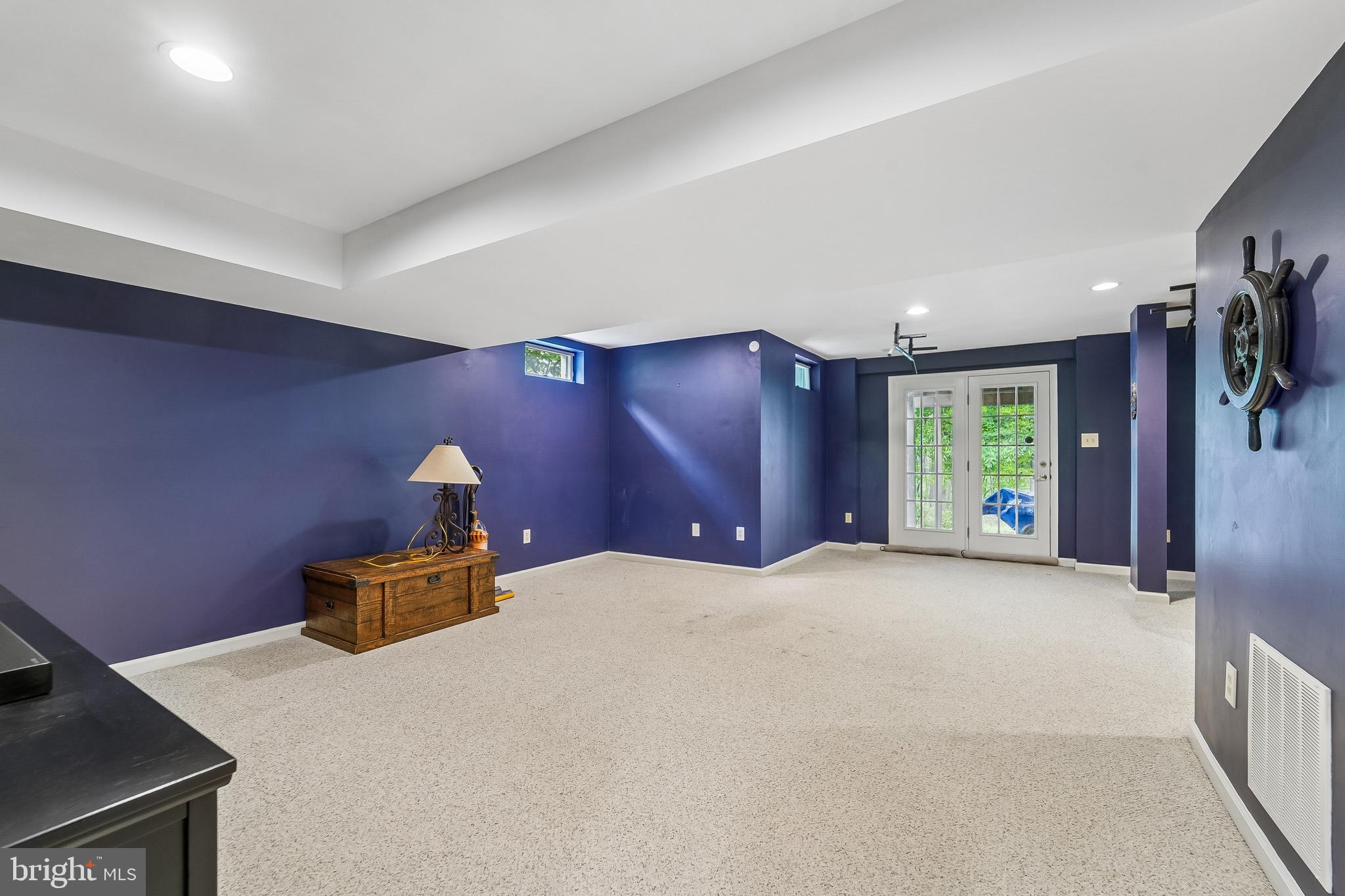 JAMES CREEK - Residential