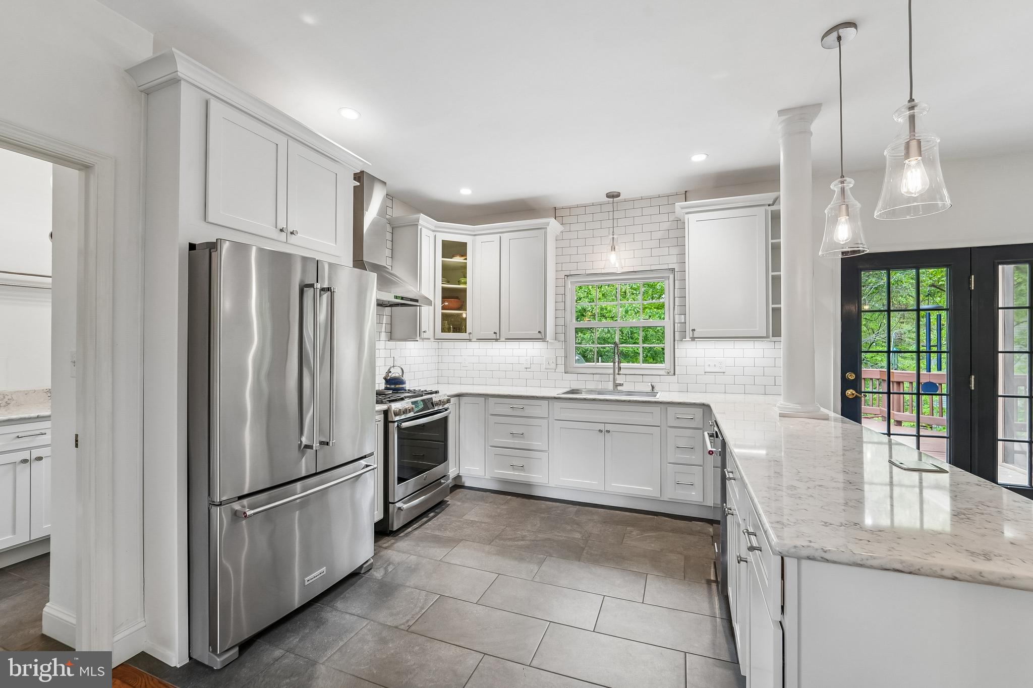 JAMES CREEK - Residential