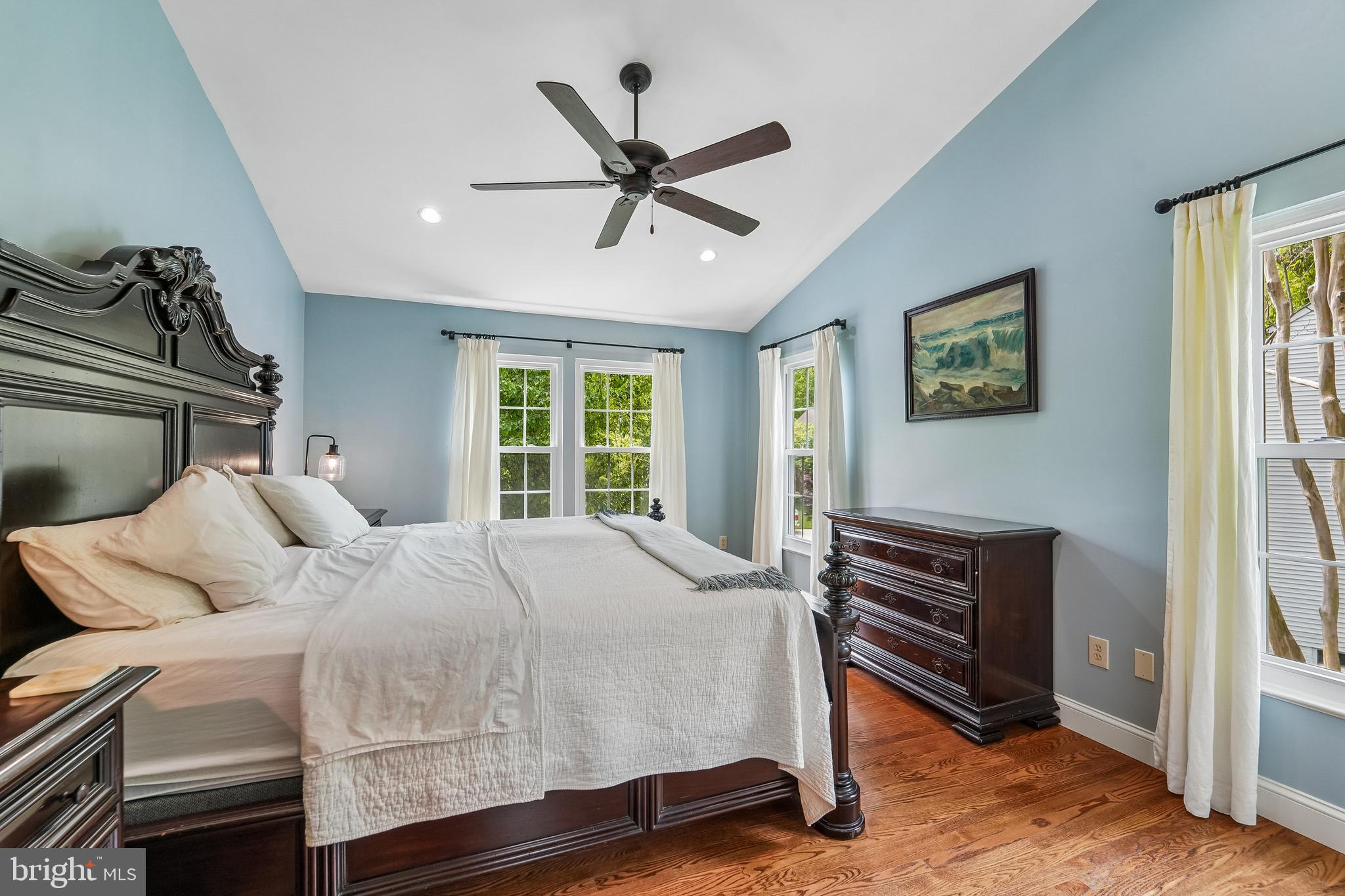 JAMES CREEK - Residential