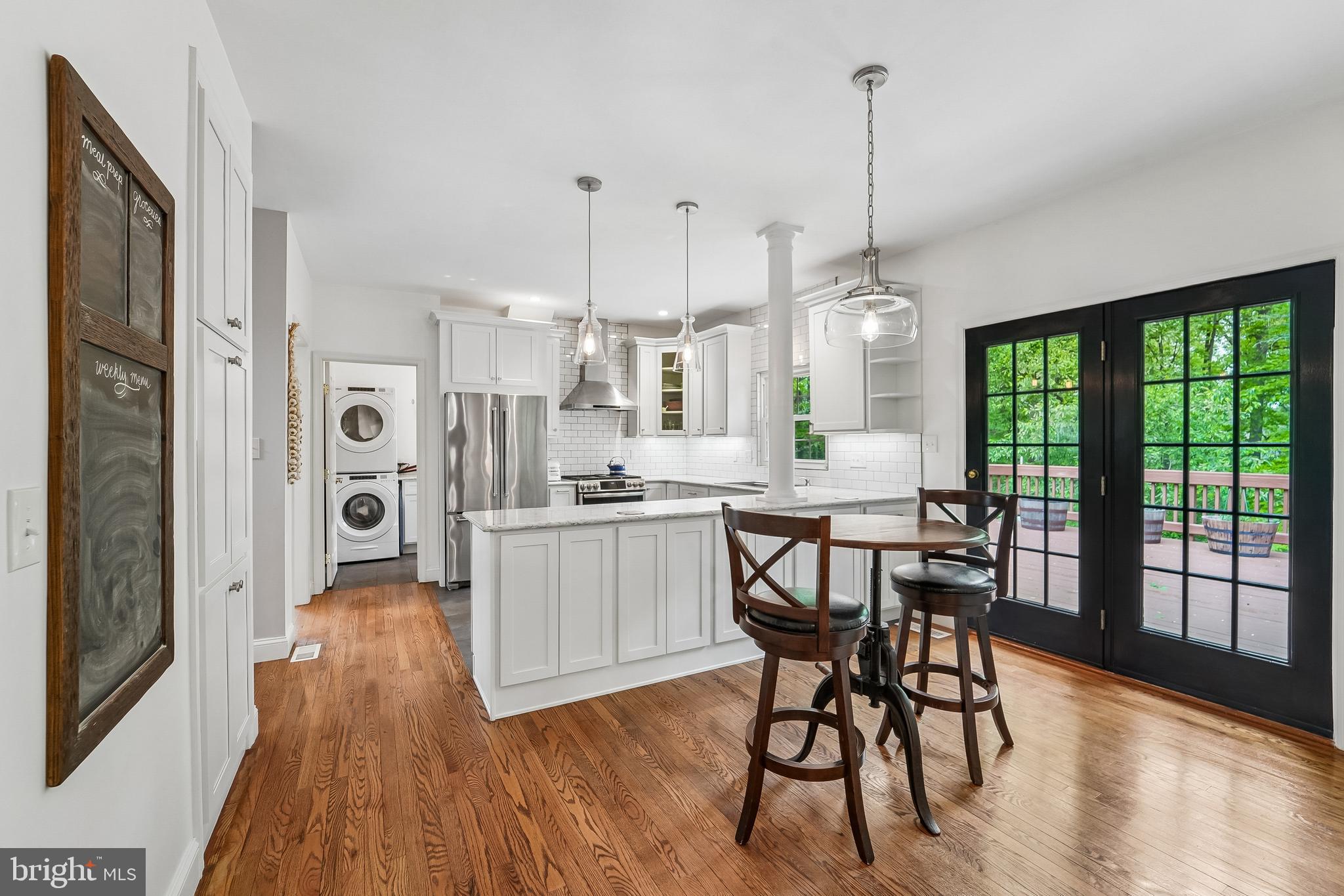 JAMES CREEK - Residential