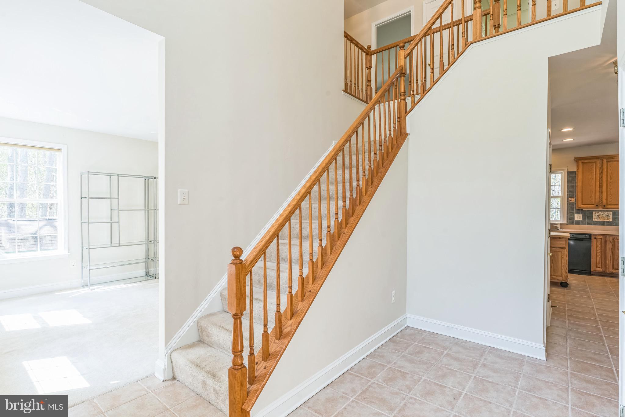 WHISPERING WOODS - Residential