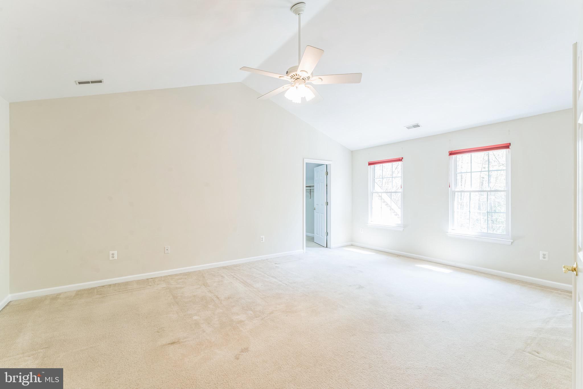 WHISPERING WOODS - Residential