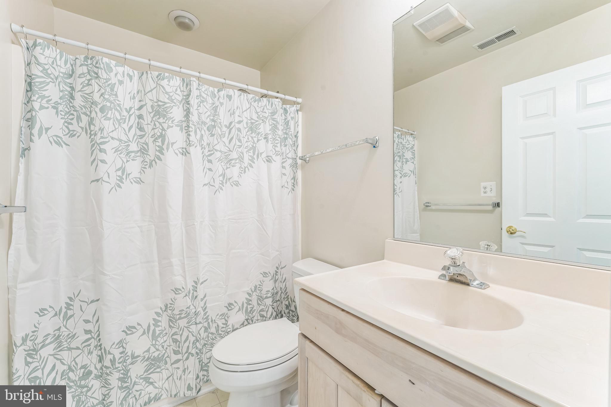 WHISPERING WOODS - Residential