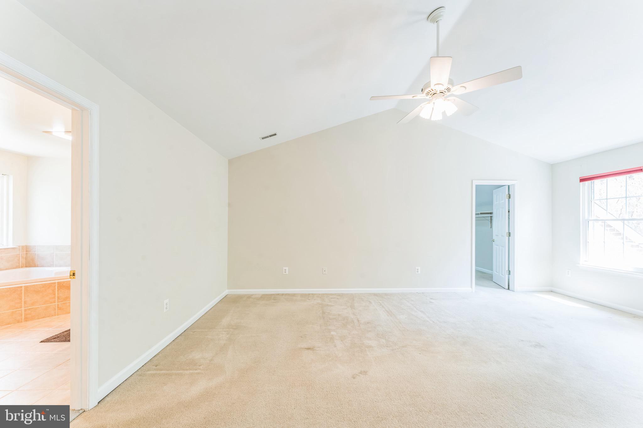 WHISPERING WOODS - Residential