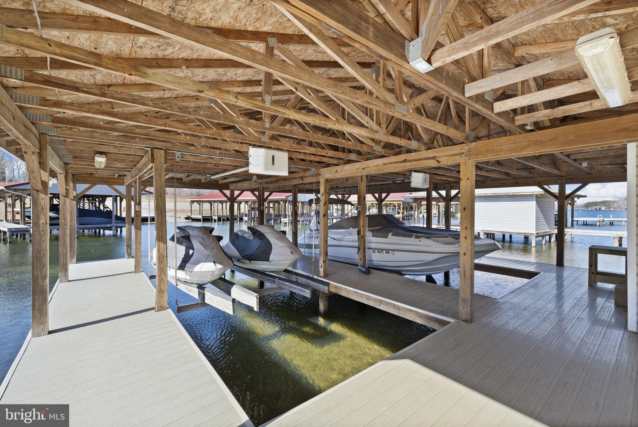 HICKORY LANDING - Residential