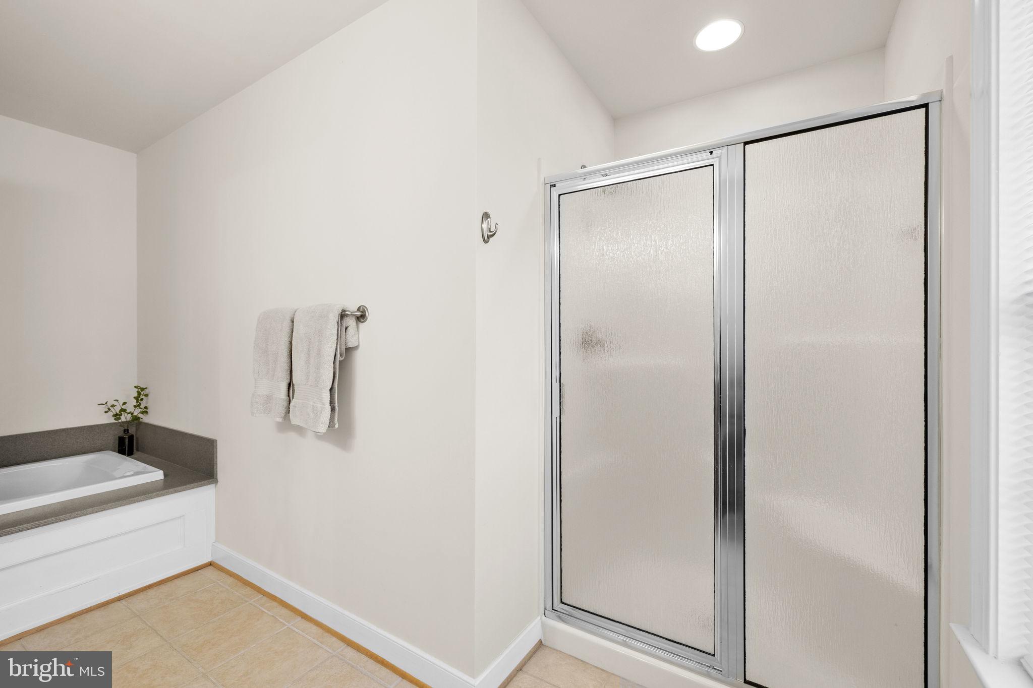 HICKORY LANDING - Residential