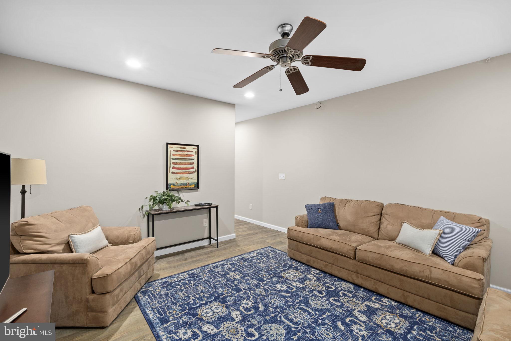 HICKORY LANDING - Residential