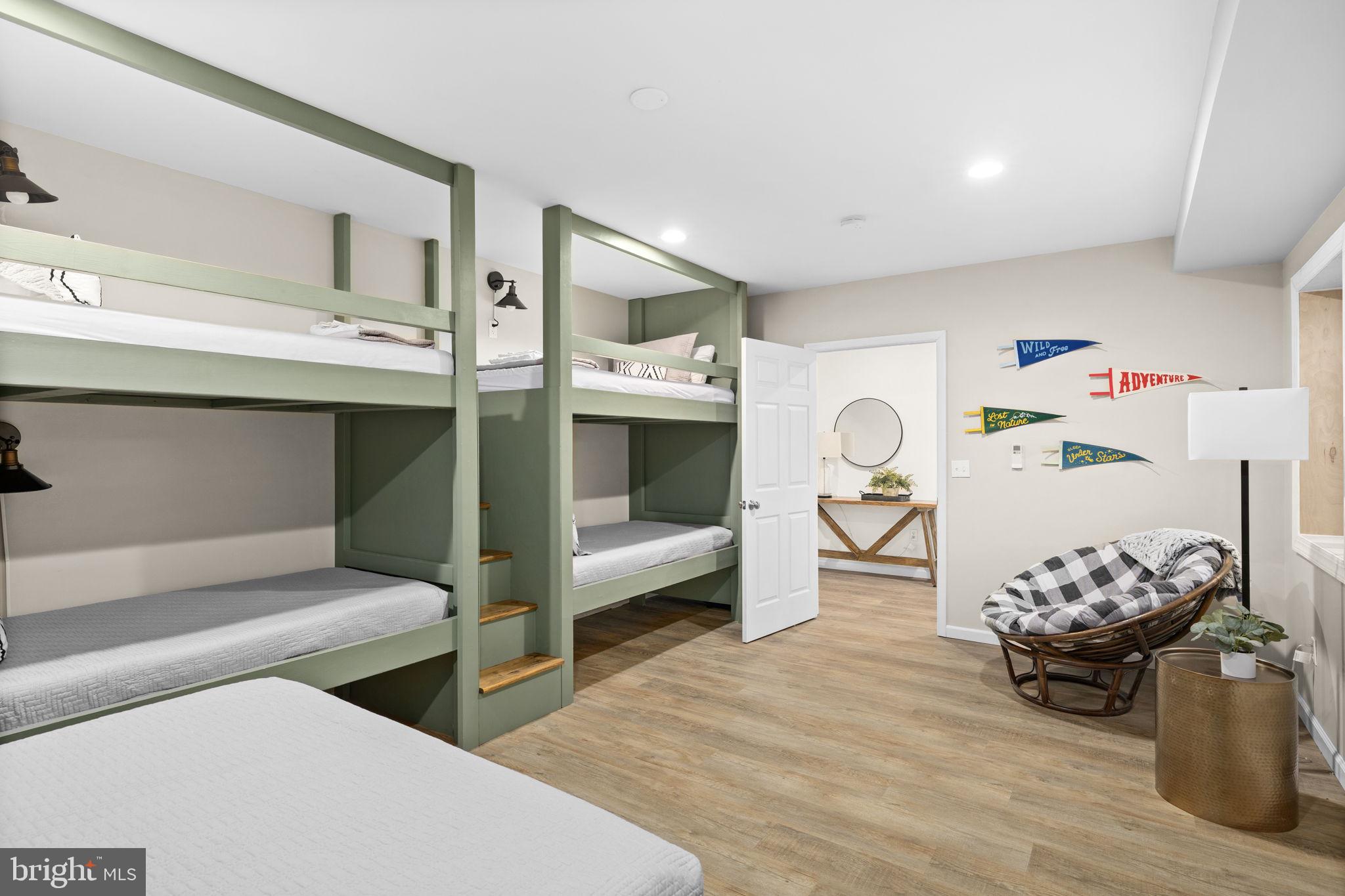 HICKORY LANDING - Residential