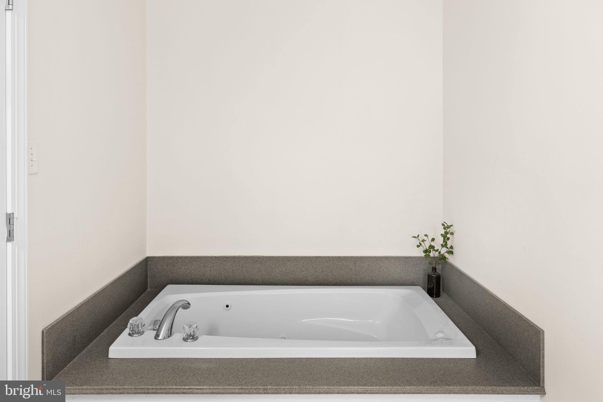 HICKORY LANDING - Residential