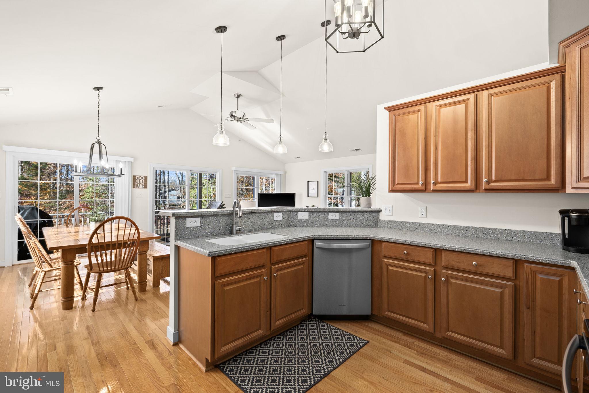 HICKORY LANDING - Residential